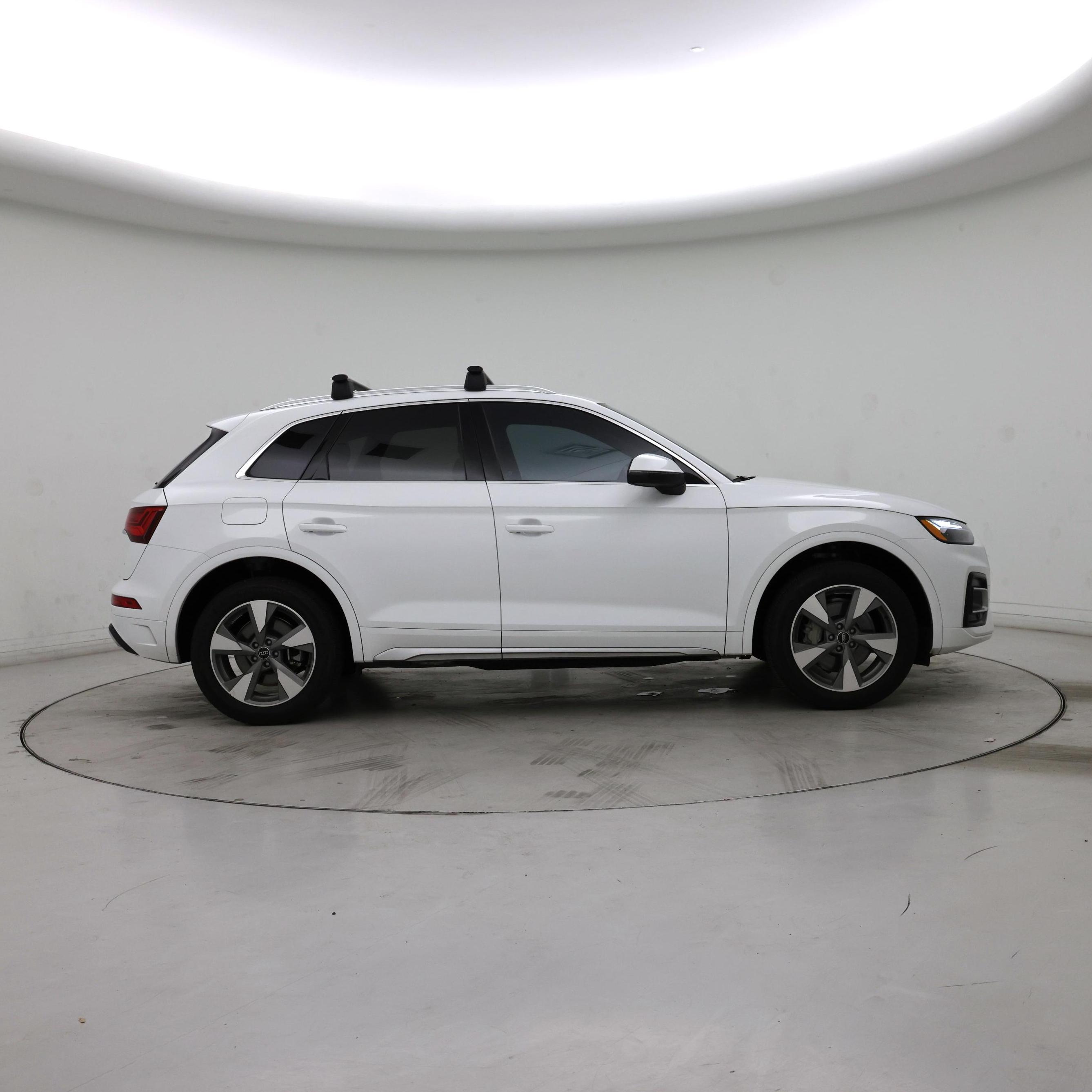 Thumbnail: 2024 Audi Q5 - 7