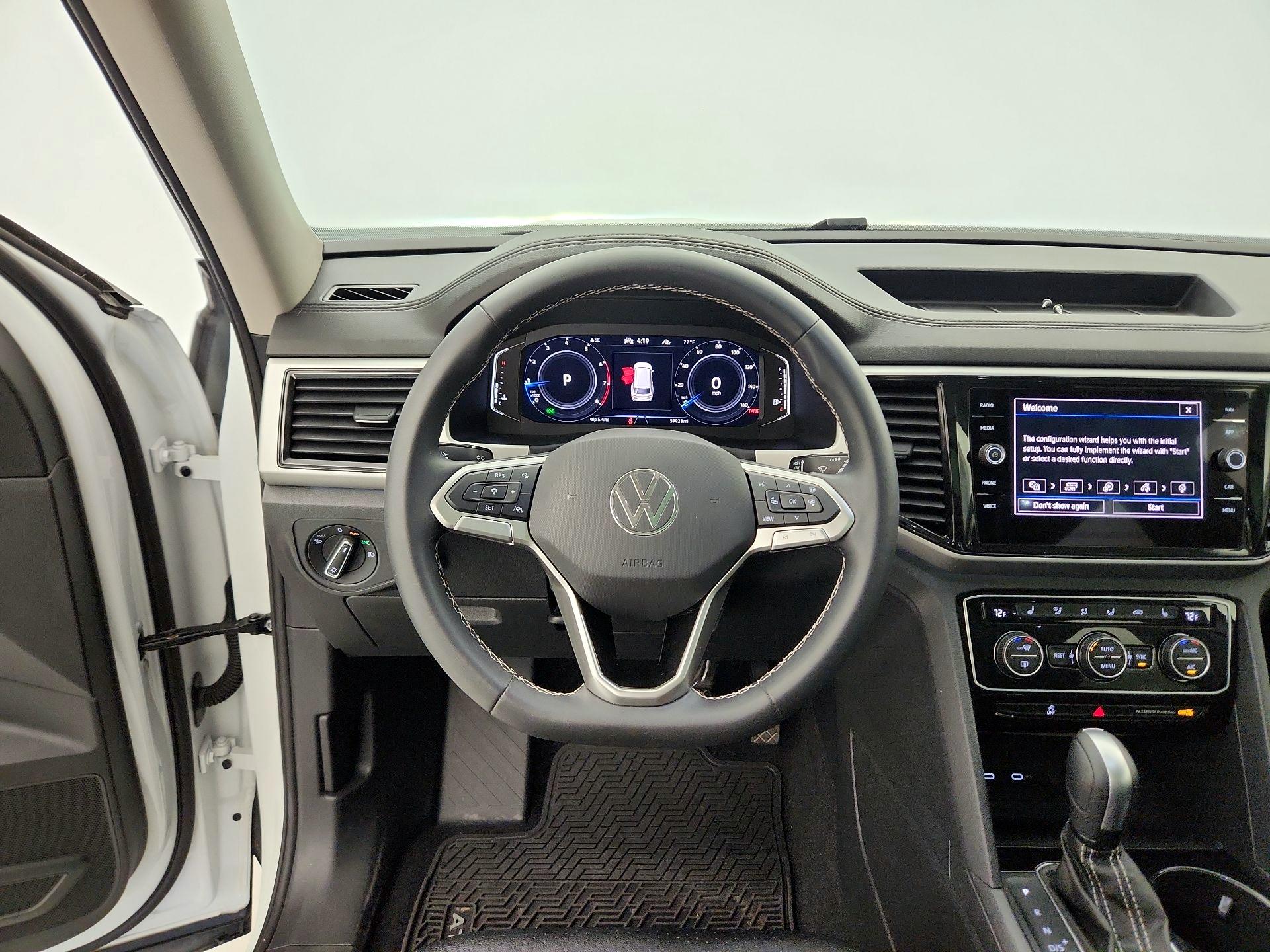 Thumbnail: 2023 Volkswagen Atlas - 10