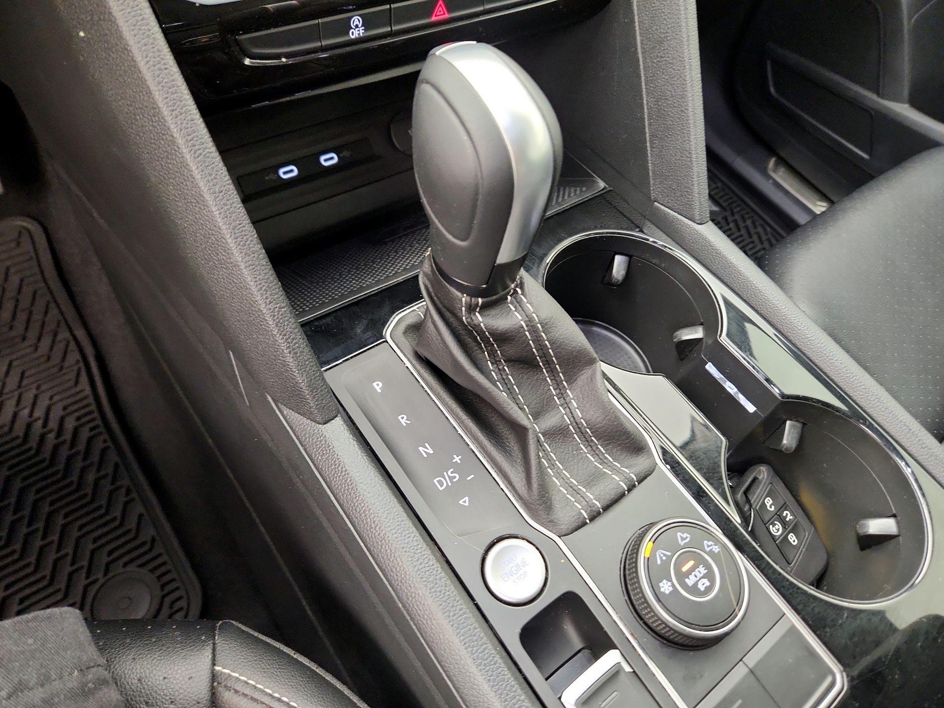 Thumbnail: 2023 Volkswagen Atlas - 16
