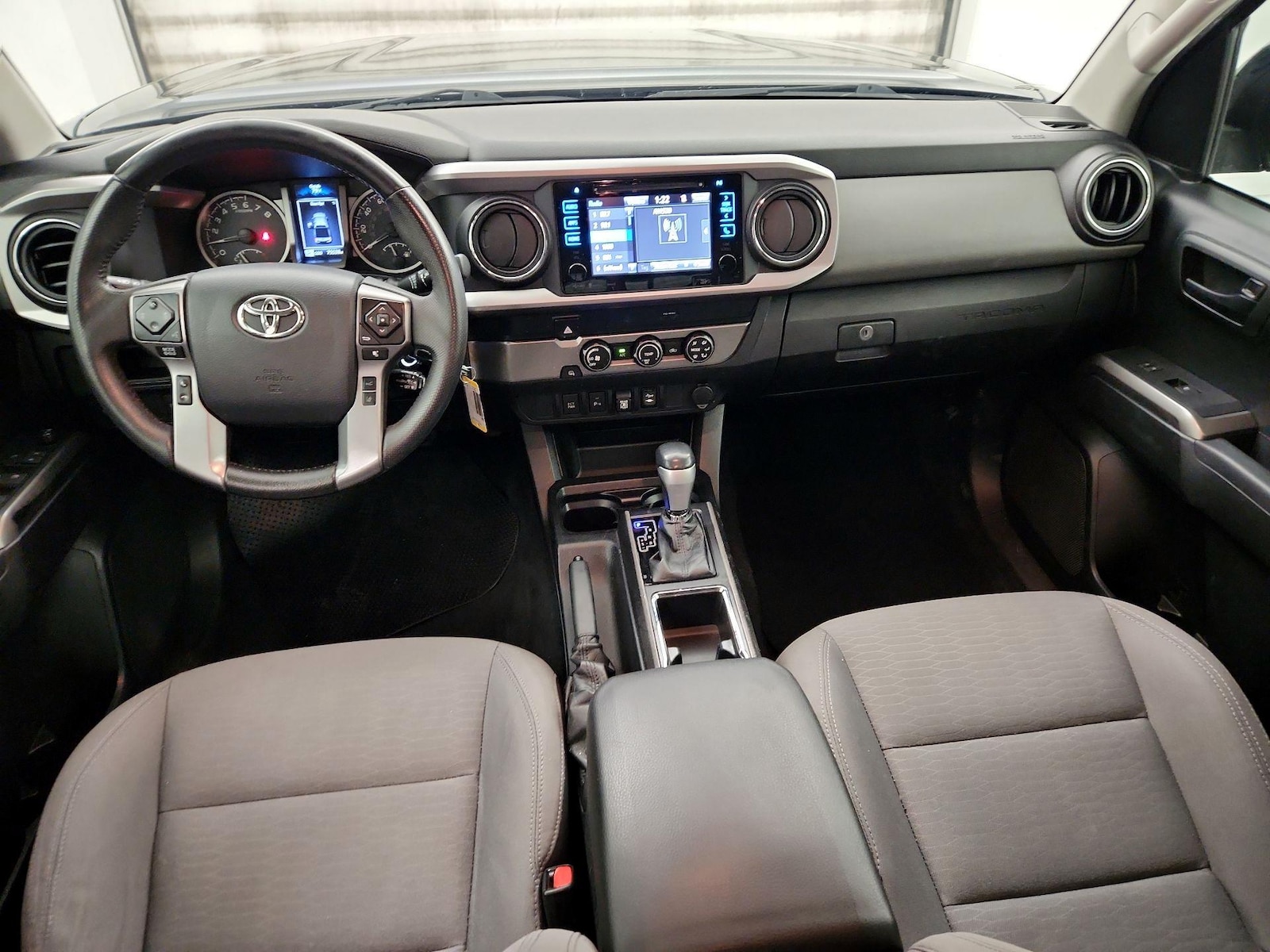 2019 Toyota Tacoma SR5 - Photo 10