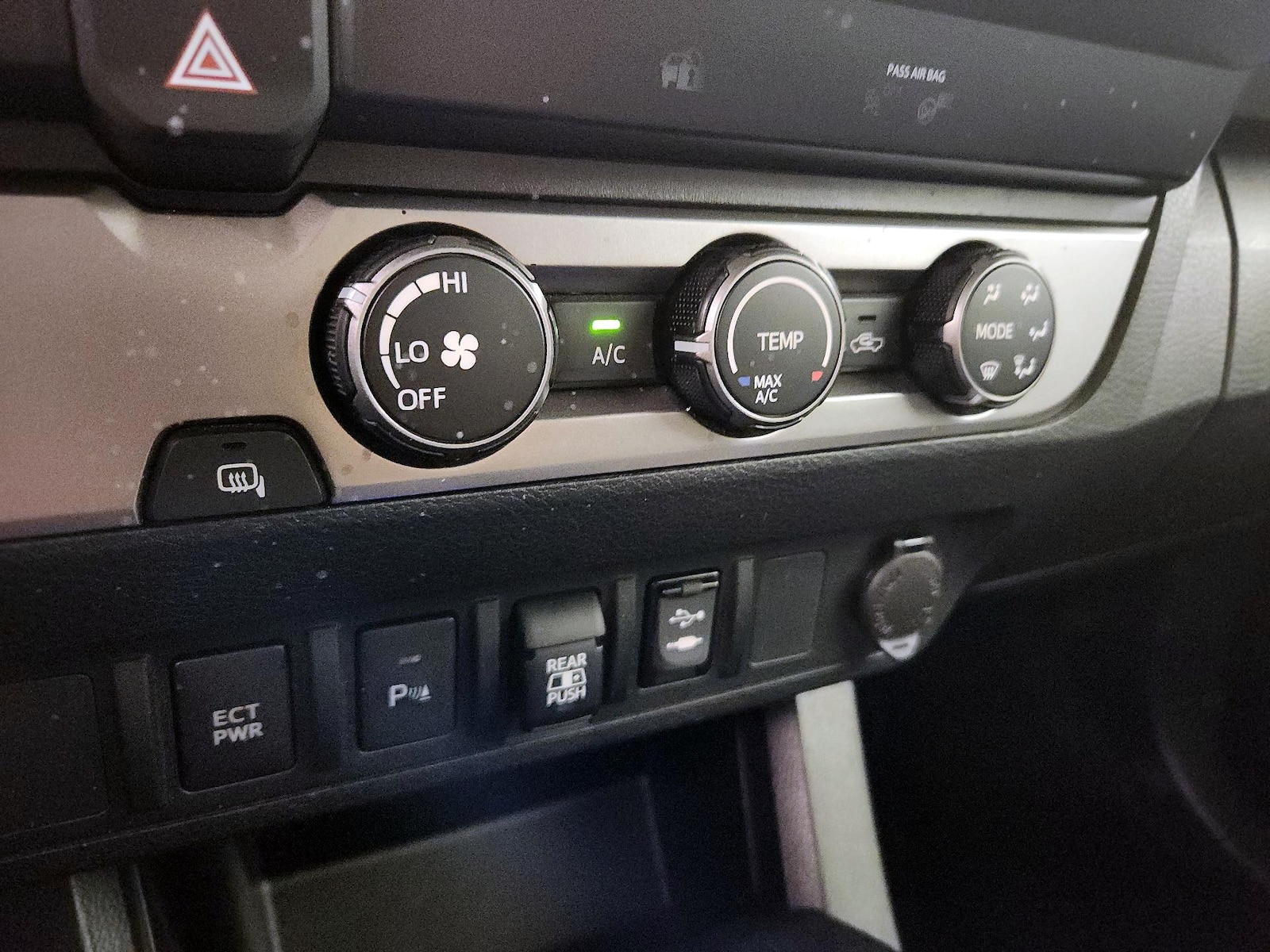2019 Toyota Tacoma SR5 - Photo 17