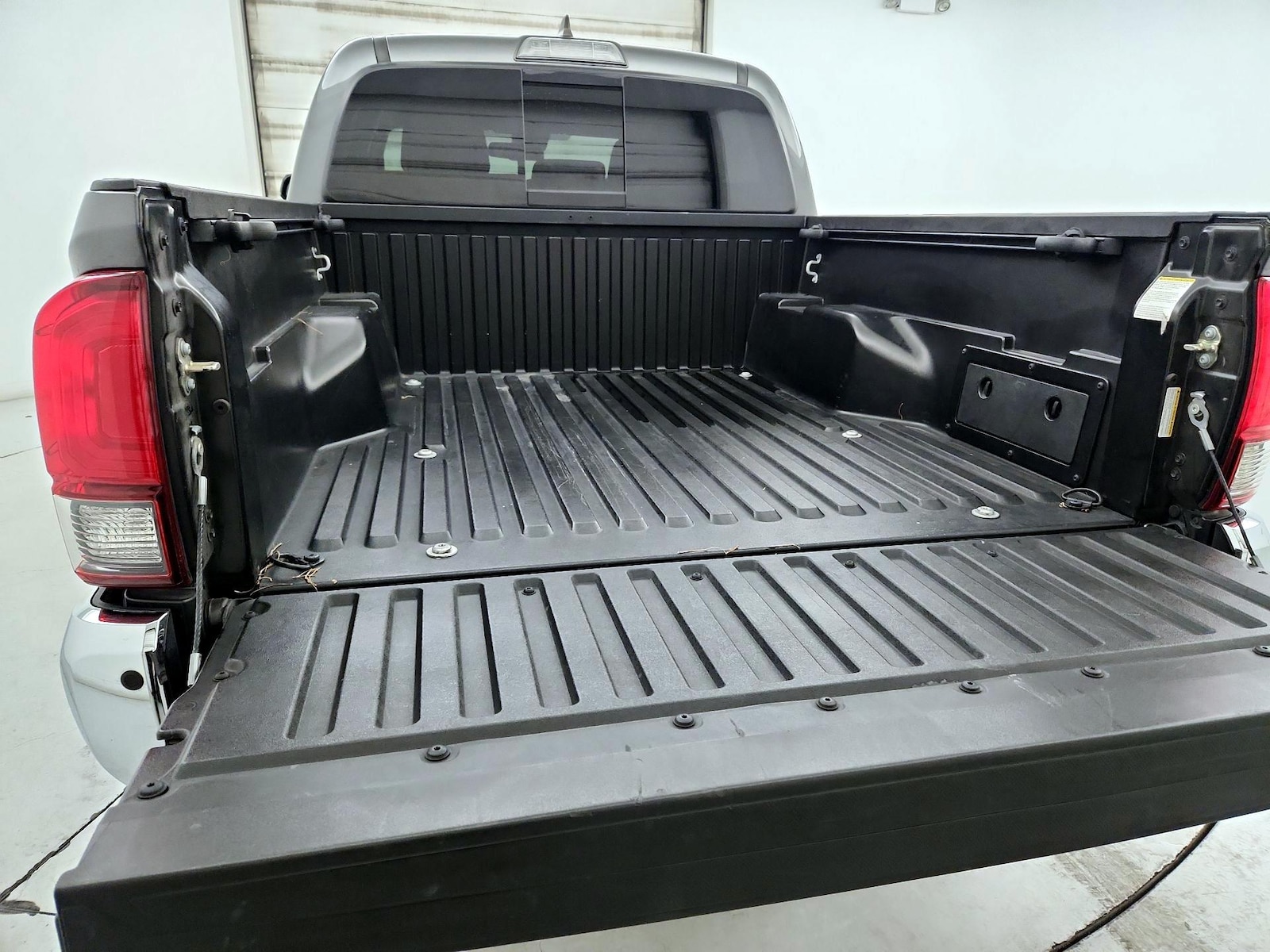 2019 Toyota Tacoma SR5 - Photo 21