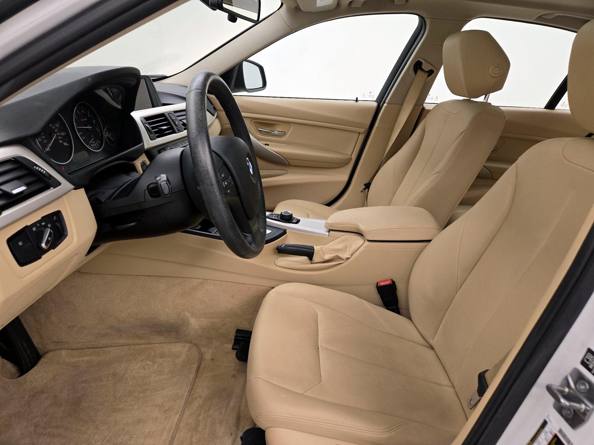 Thumbnail: 2015 BMW 3 Series - 11