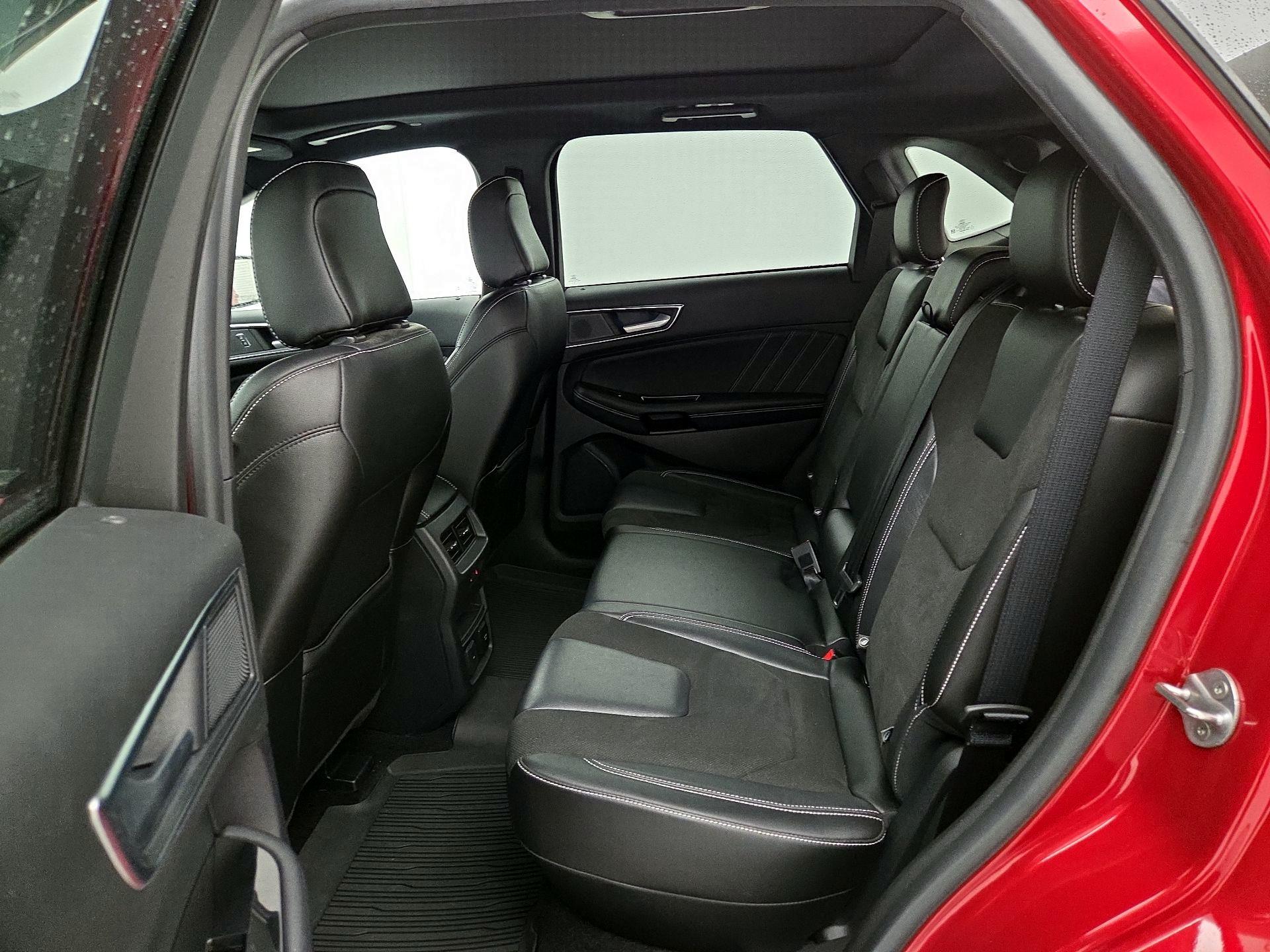Thumbnail: 2020 Ford Edge - 18