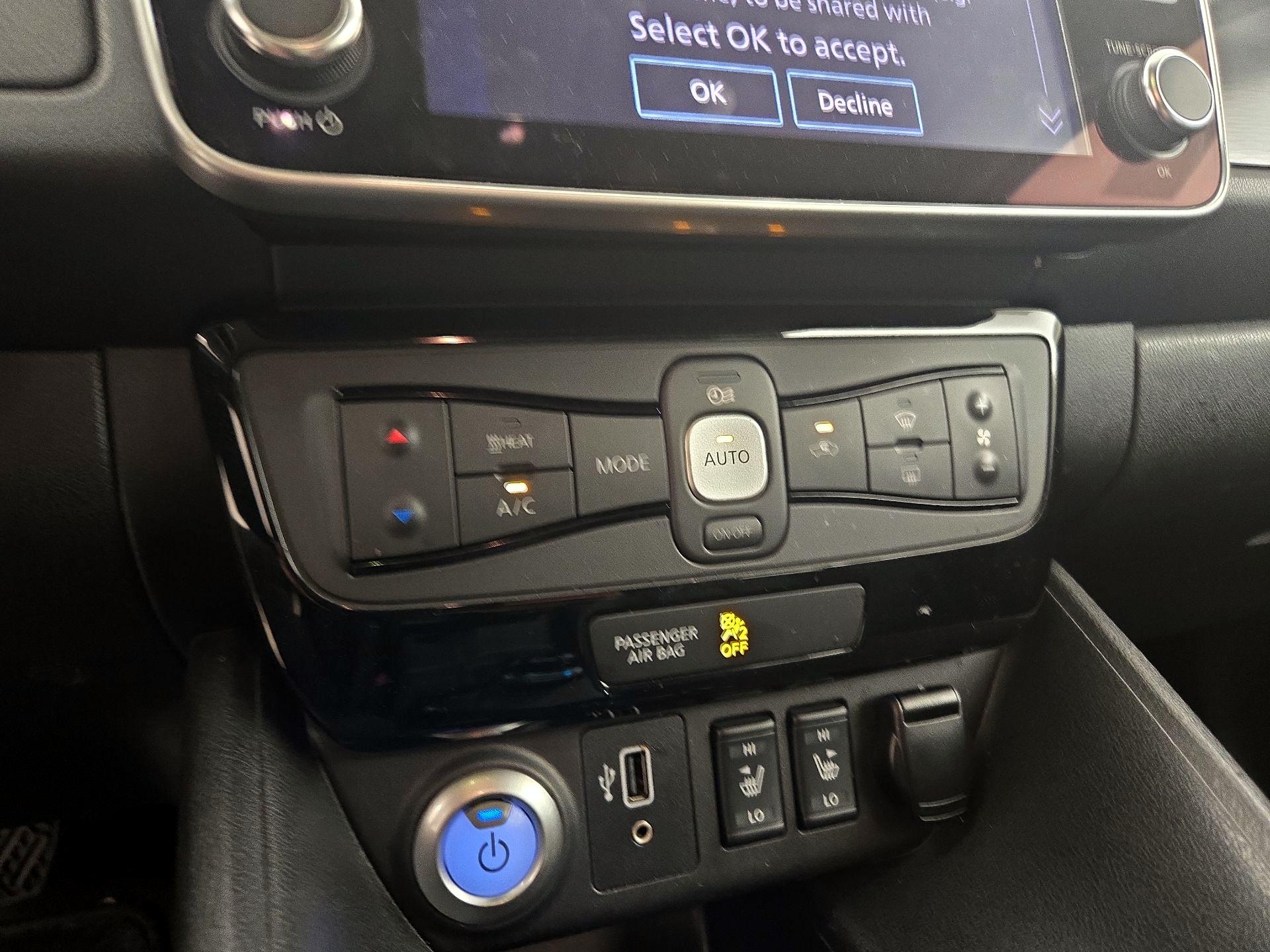 Thumbnail: 2019 Nissan Leaf - 16
