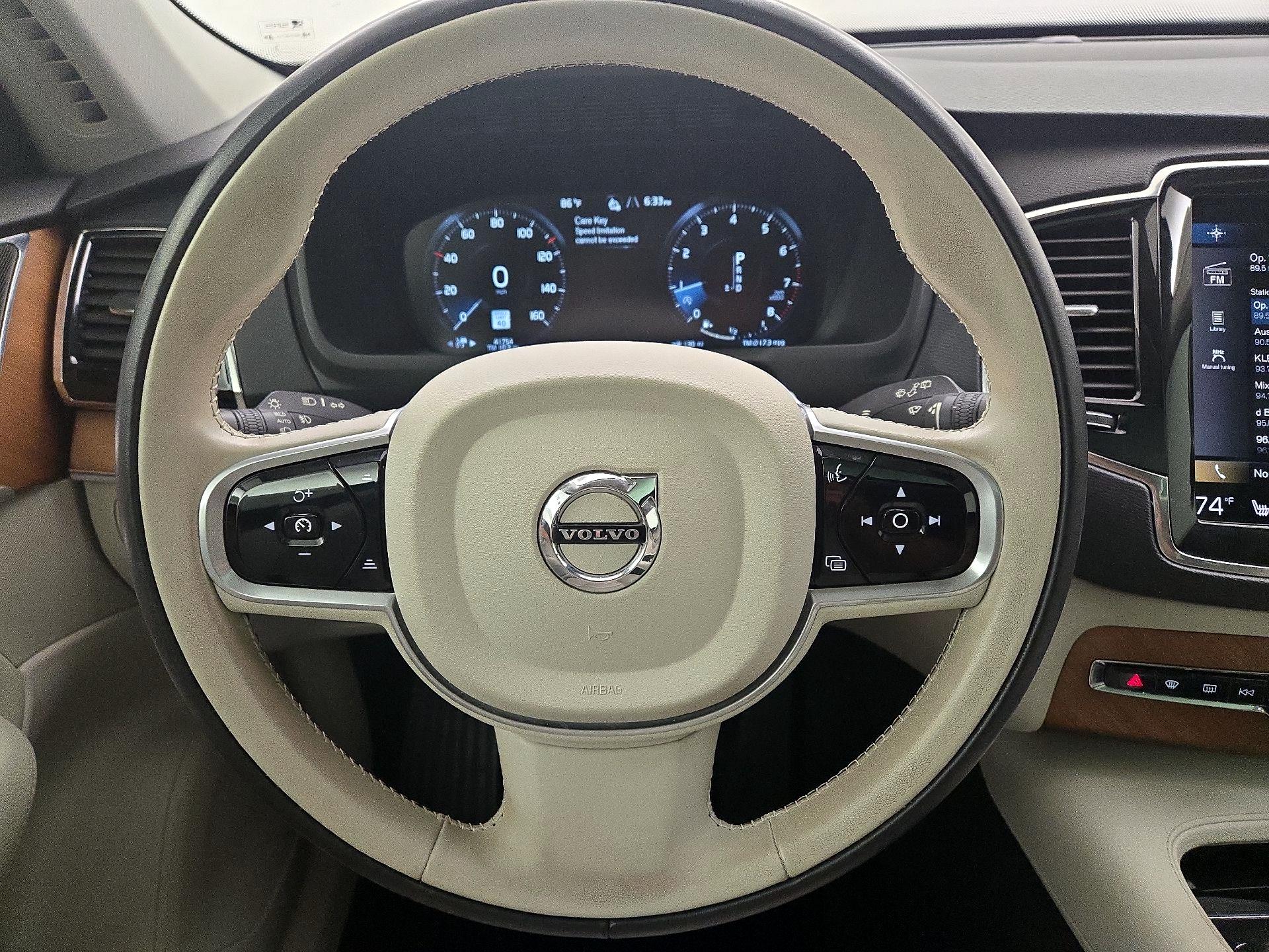 Thumbnail: 2021 Volvo XC90 - 10