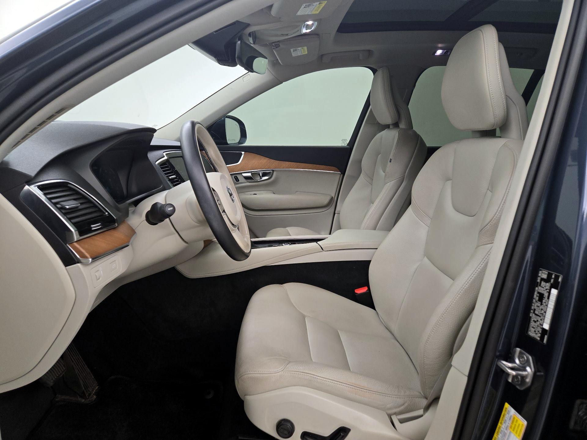 Thumbnail: 2021 Volvo XC90 - 11