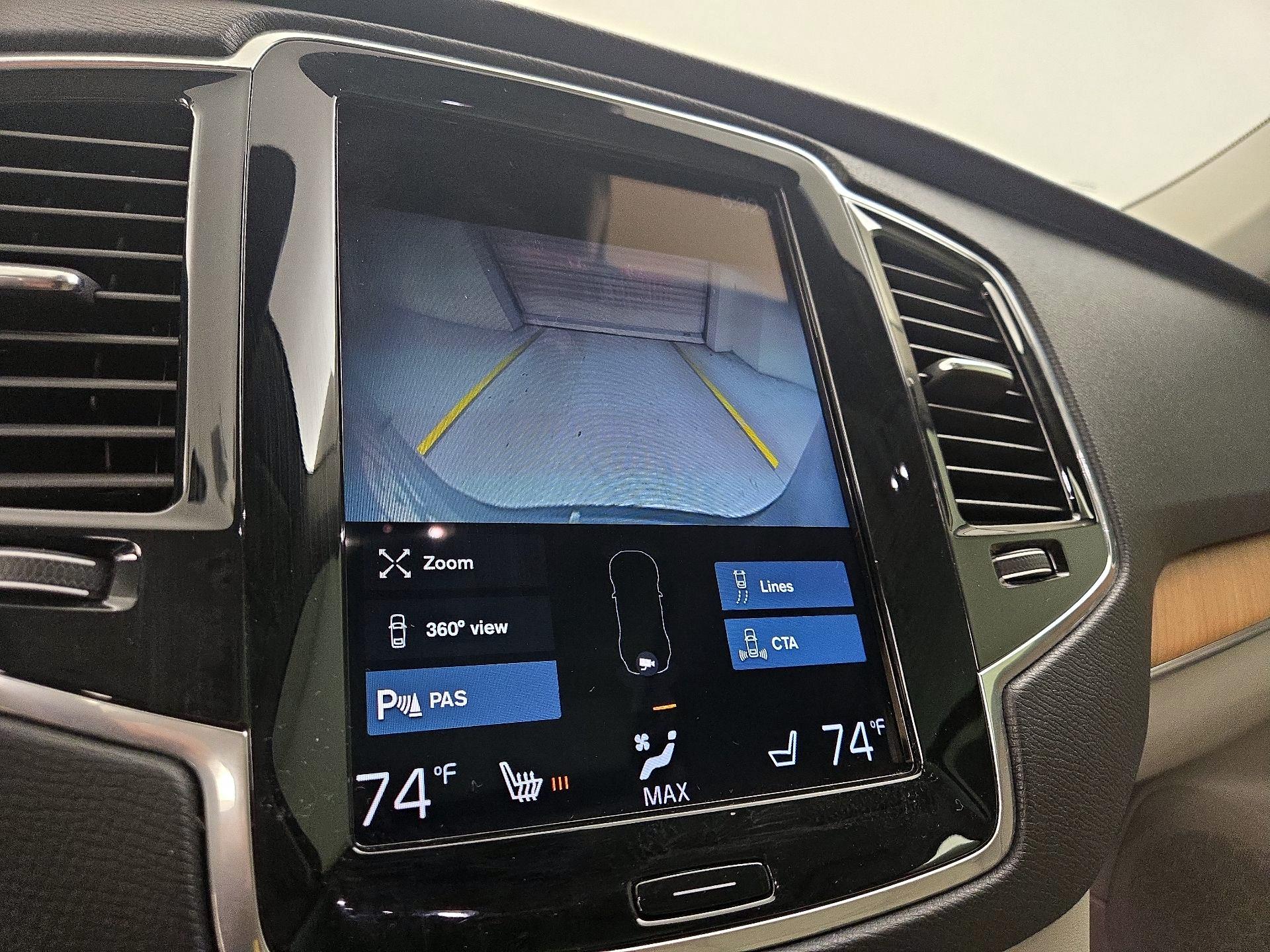 Thumbnail: 2021 Volvo XC90 - 15