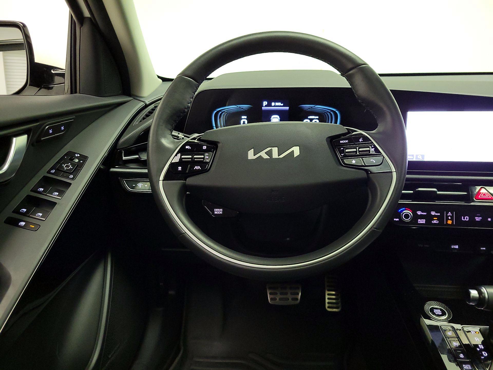 Thumbnail: 2024 Kia Niro - 10