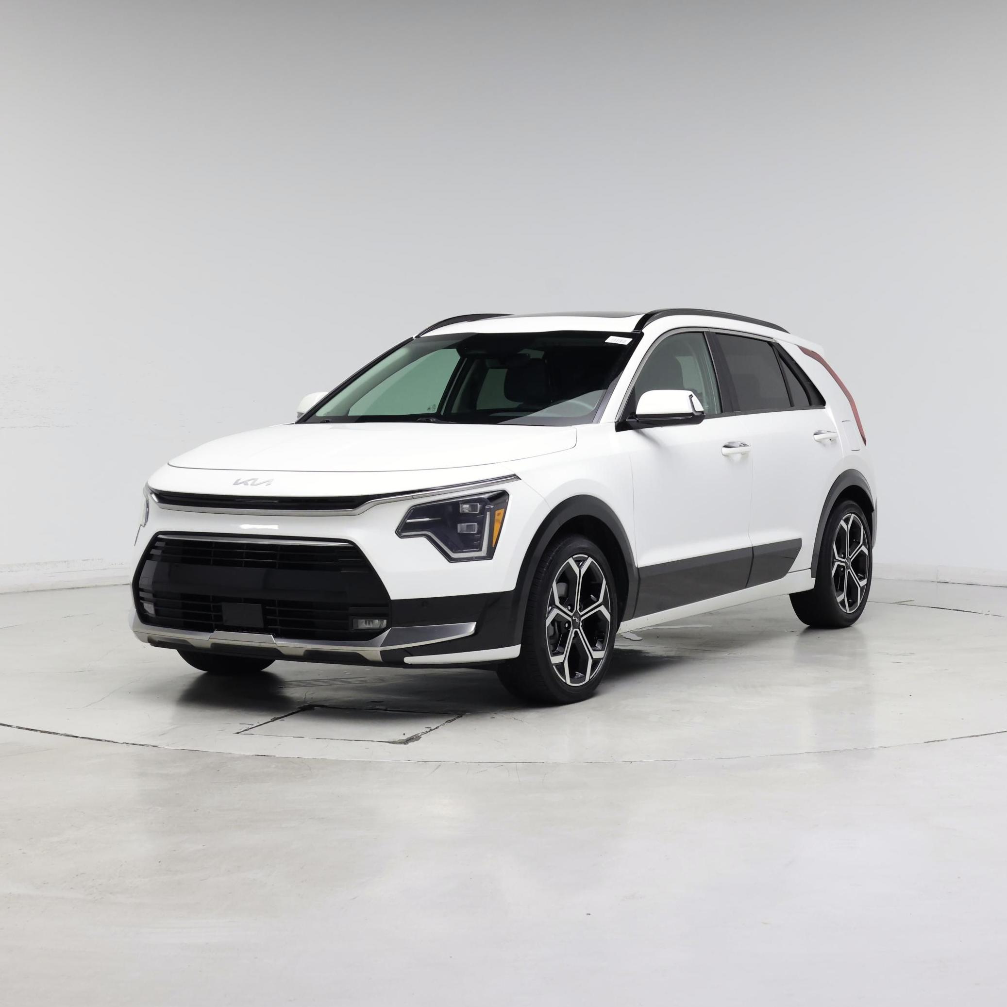 Thumbnail: 2024 Kia Niro - 4