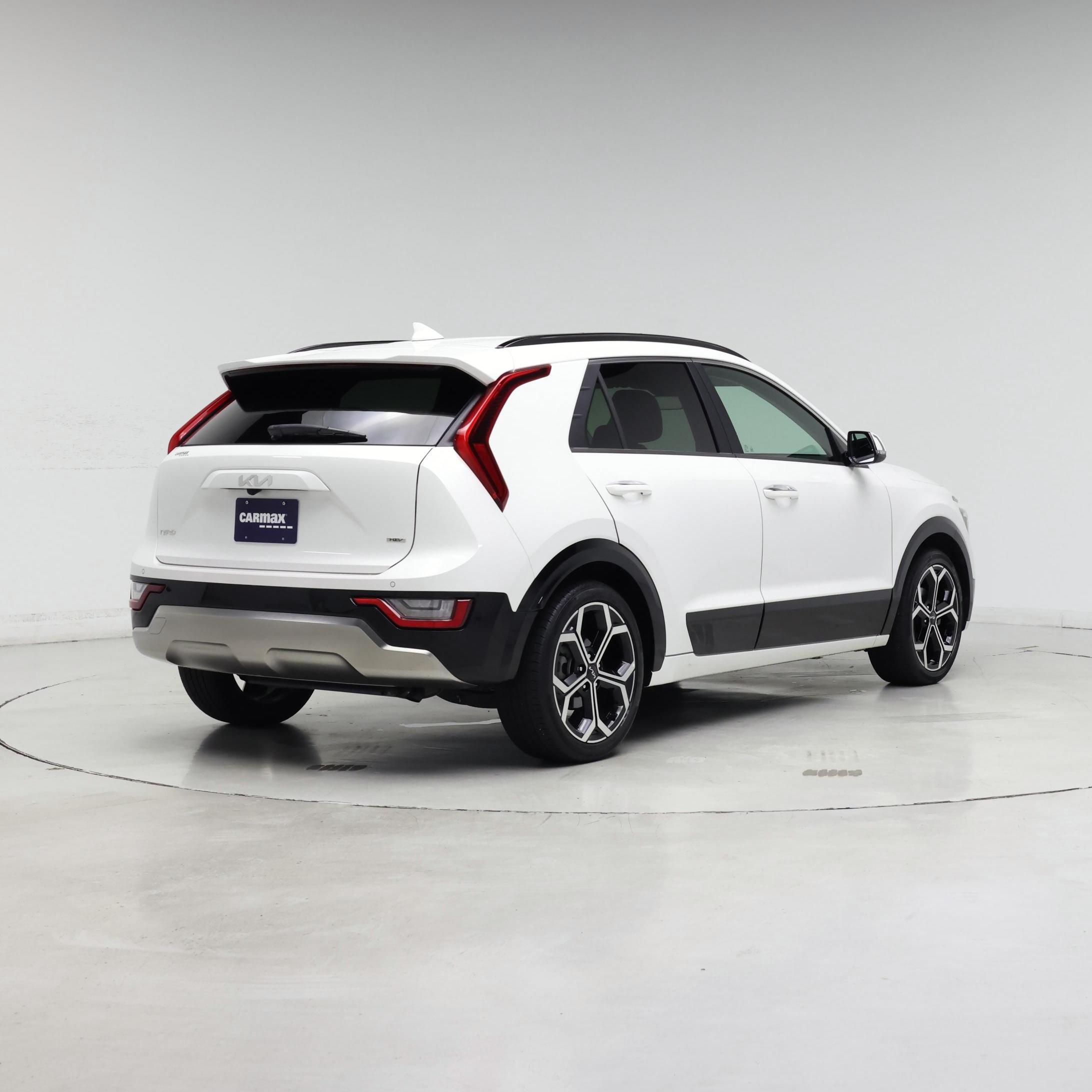 Thumbnail: 2024 Kia Niro - 8