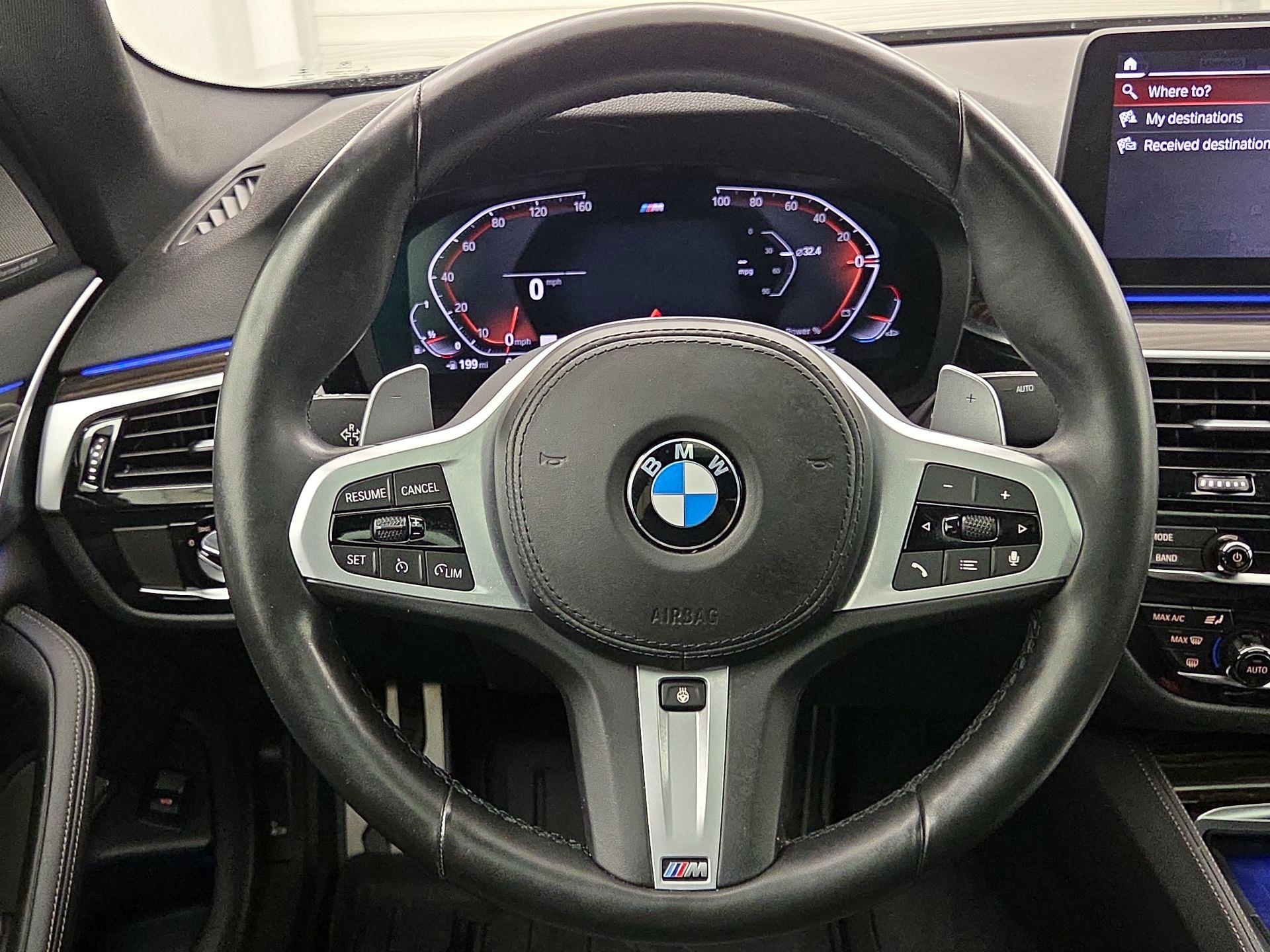 Thumbnail: 2021 BMW 5 Series - 10