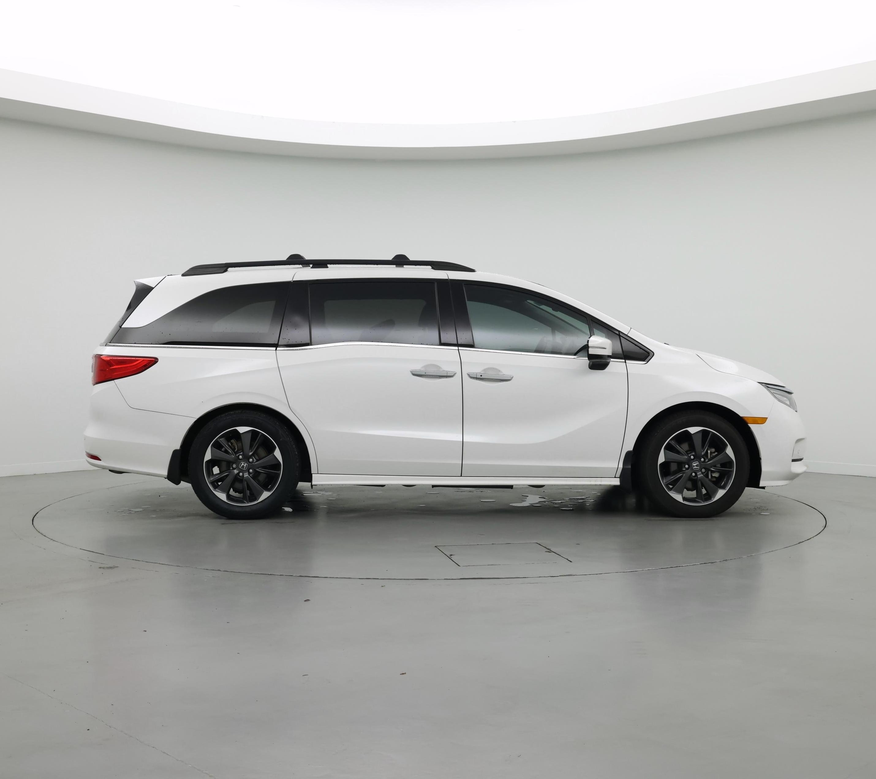Thumbnail: 2023 Honda Odyssey - 7