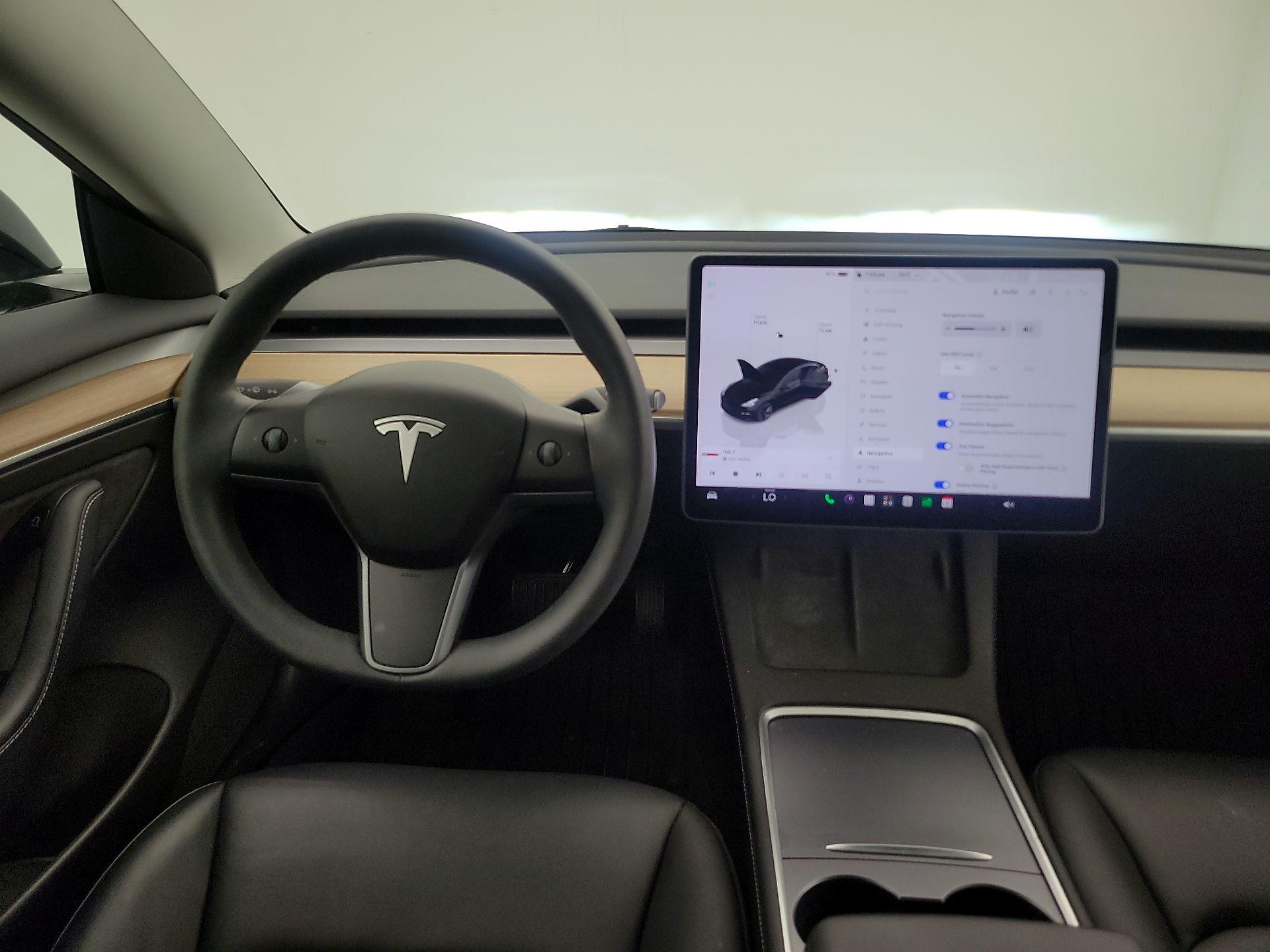 Thumbnail: 2023 Tesla Model 3 - 10