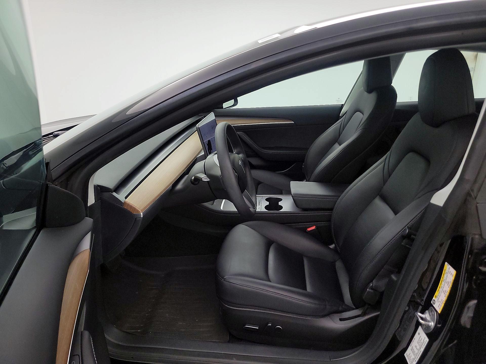 Thumbnail: 2023 Tesla Model 3 - 11