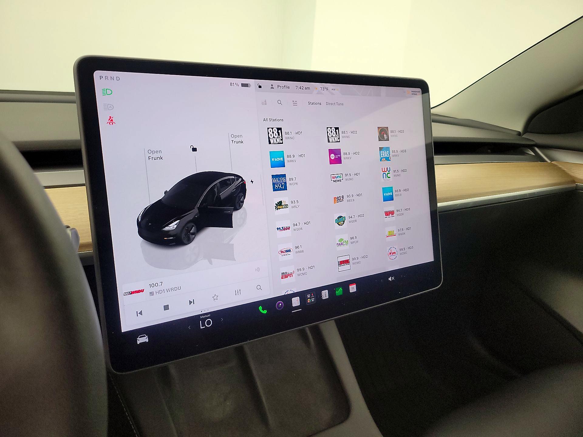 Thumbnail: 2023 Tesla Model 3 - 15