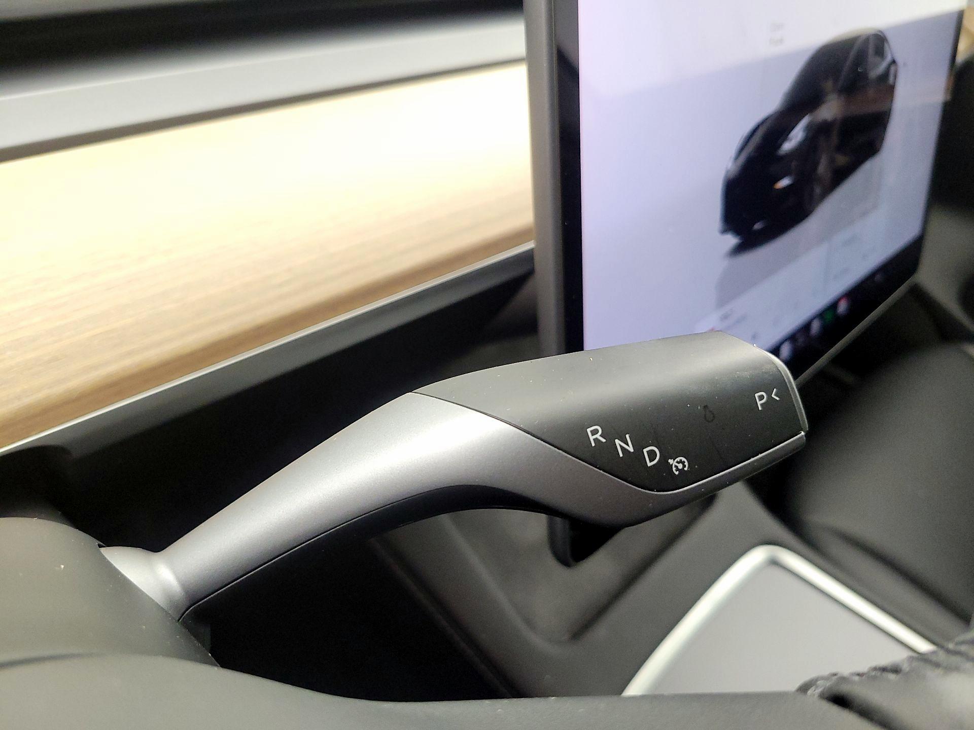 Thumbnail: 2023 Tesla Model 3 - 17