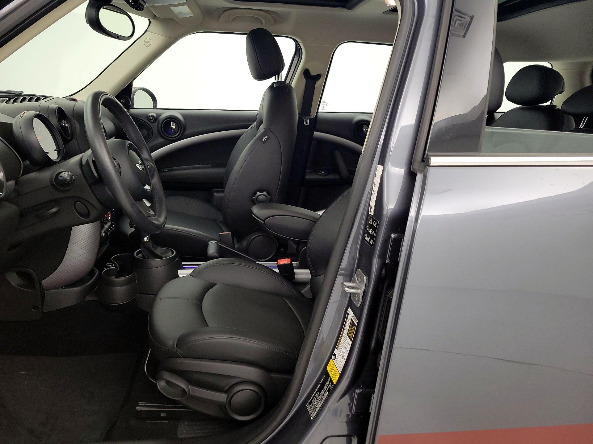 Thumbnail: 2016 MINI Cooper Countryman - 11