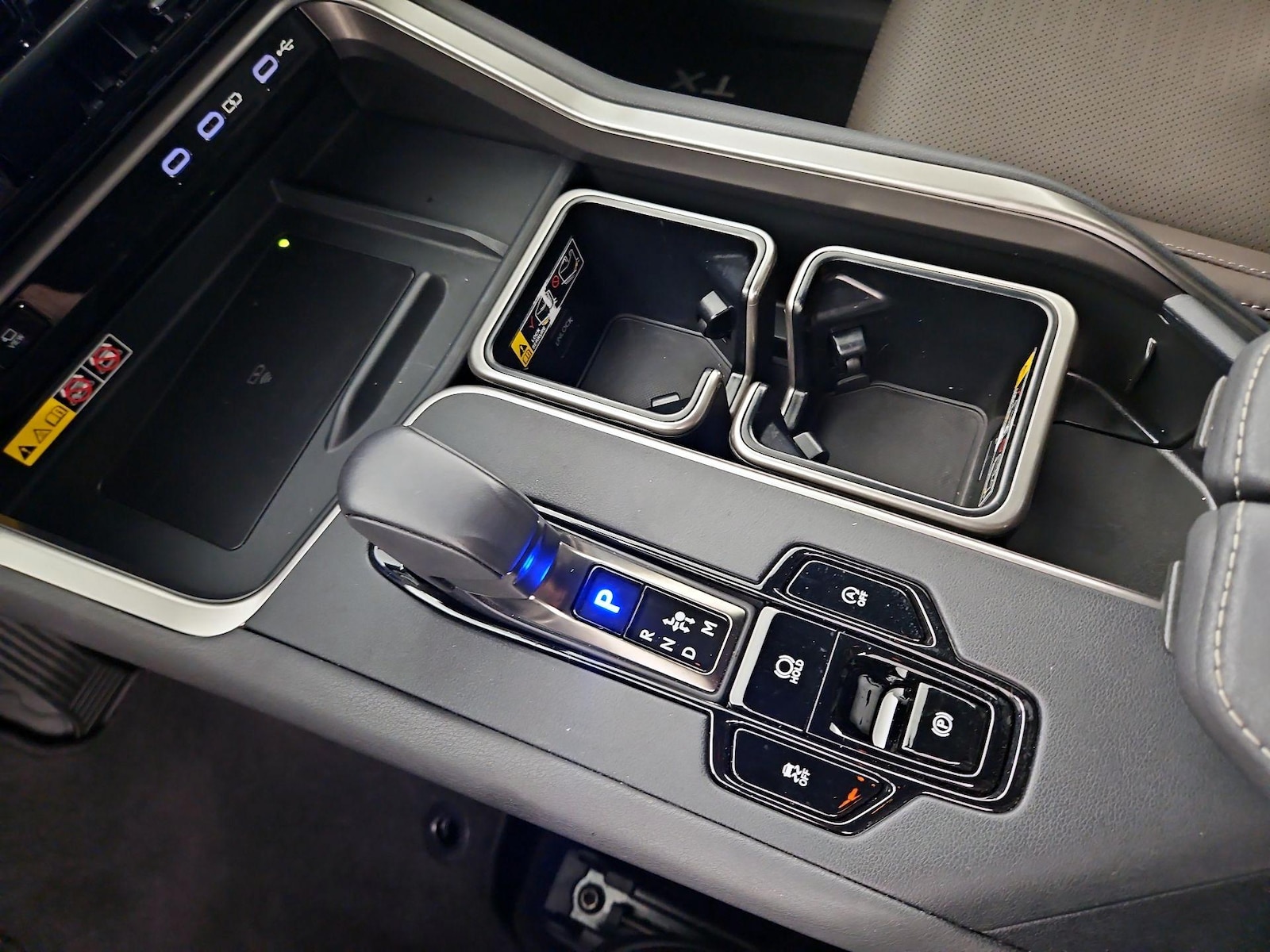 2025 Lexus TX Premium - Photo 18