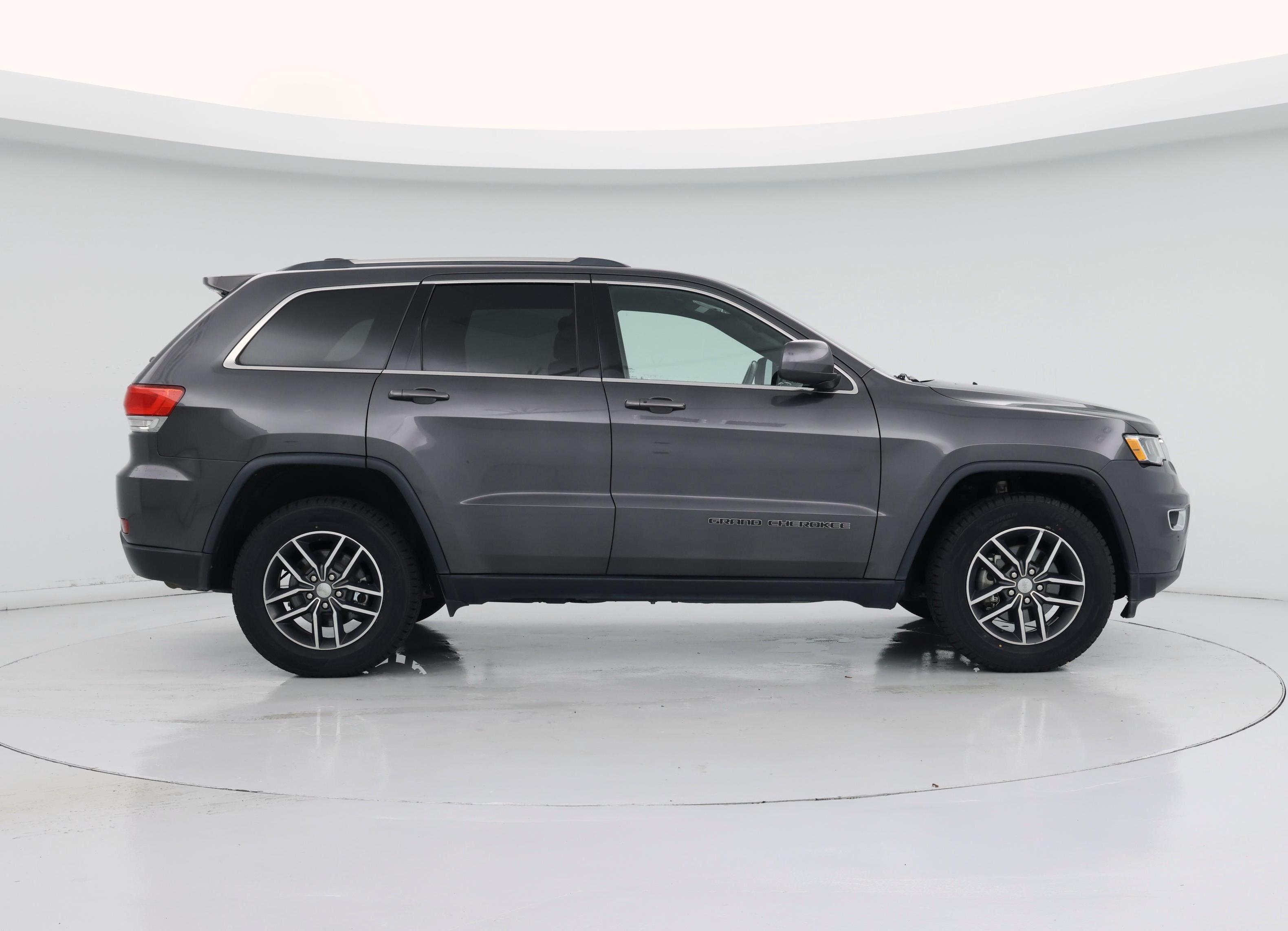Thumbnail: 2018 Jeep Grand Cherokee - 7