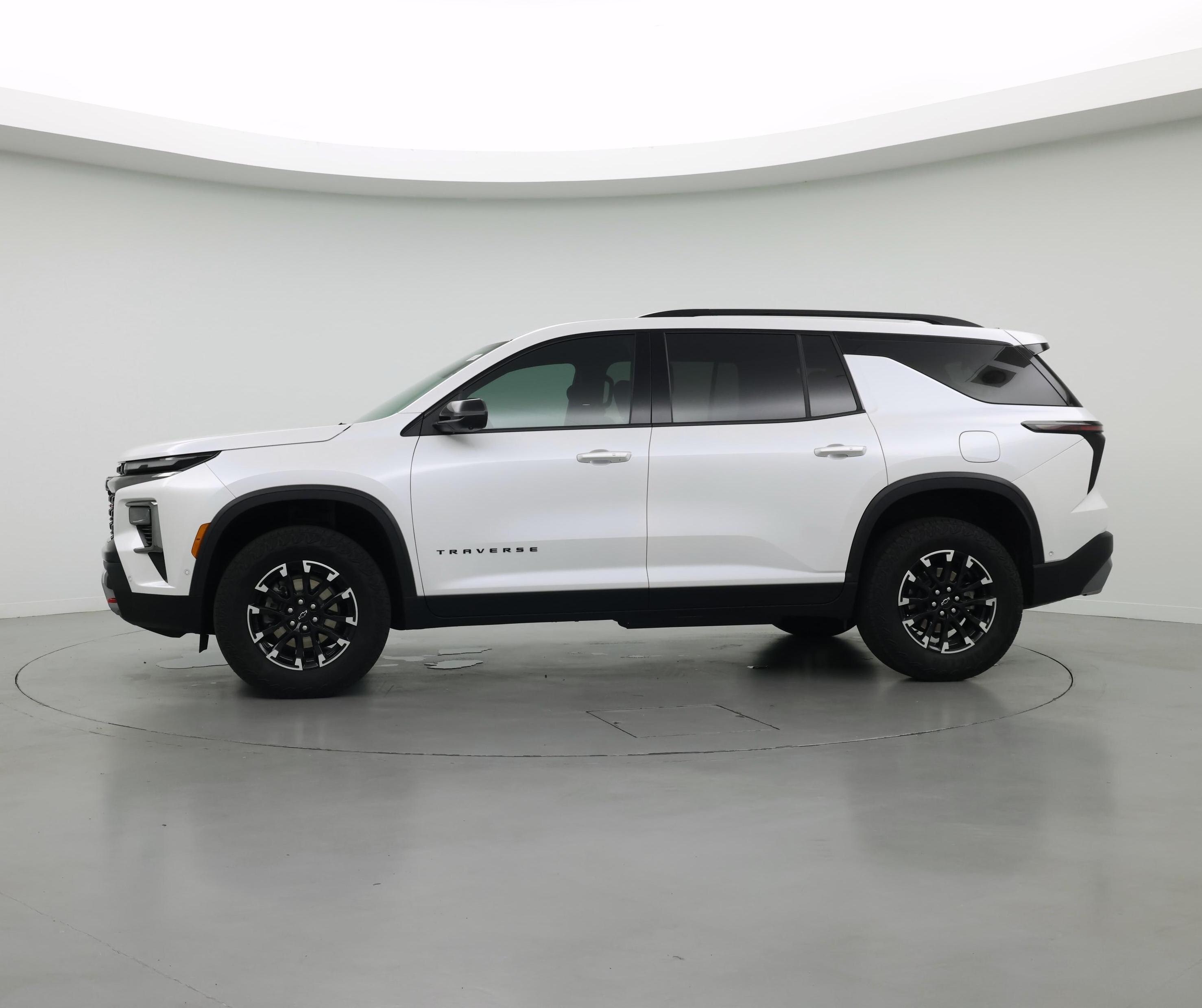 Thumbnail: 2024 Chevrolet Traverse - 3