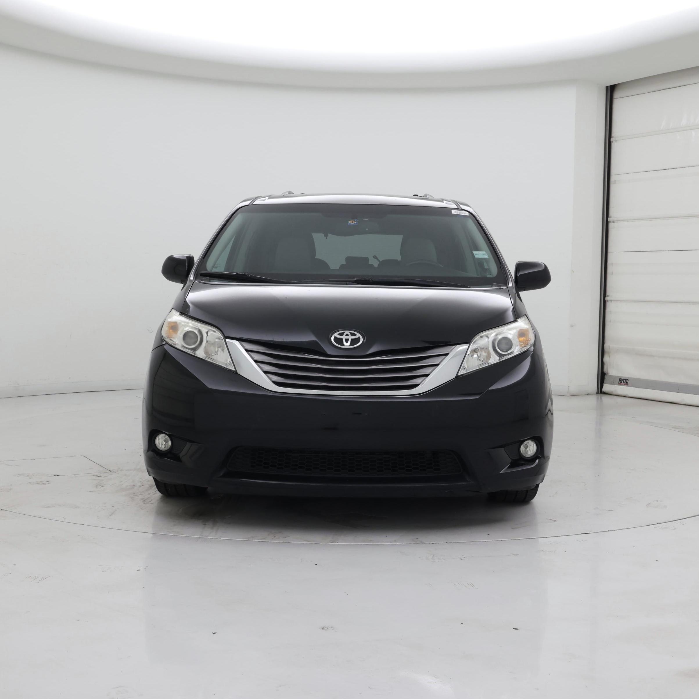 Thumbnail: 2015 Toyota Sienna - 5