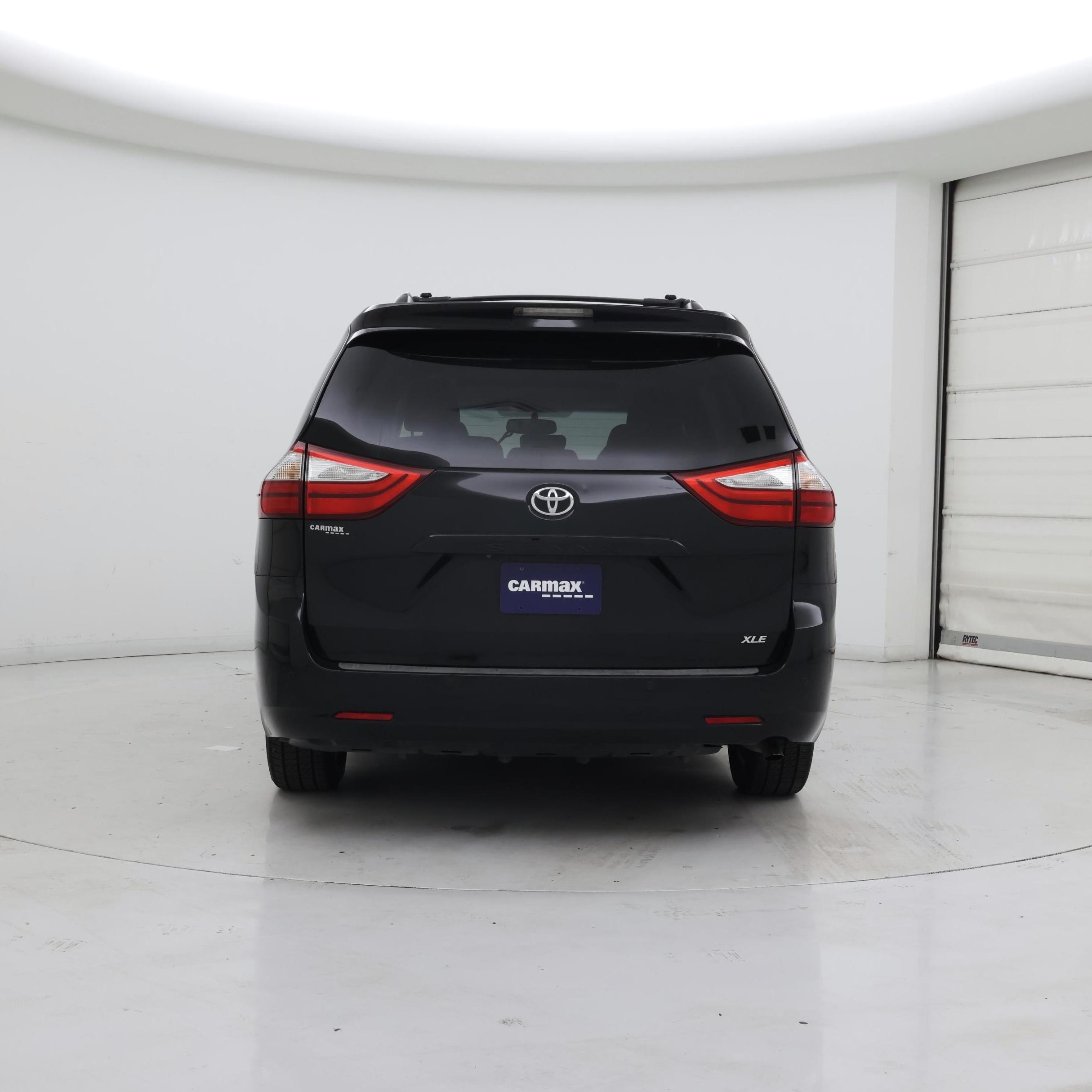 Thumbnail: 2015 Toyota Sienna - 6