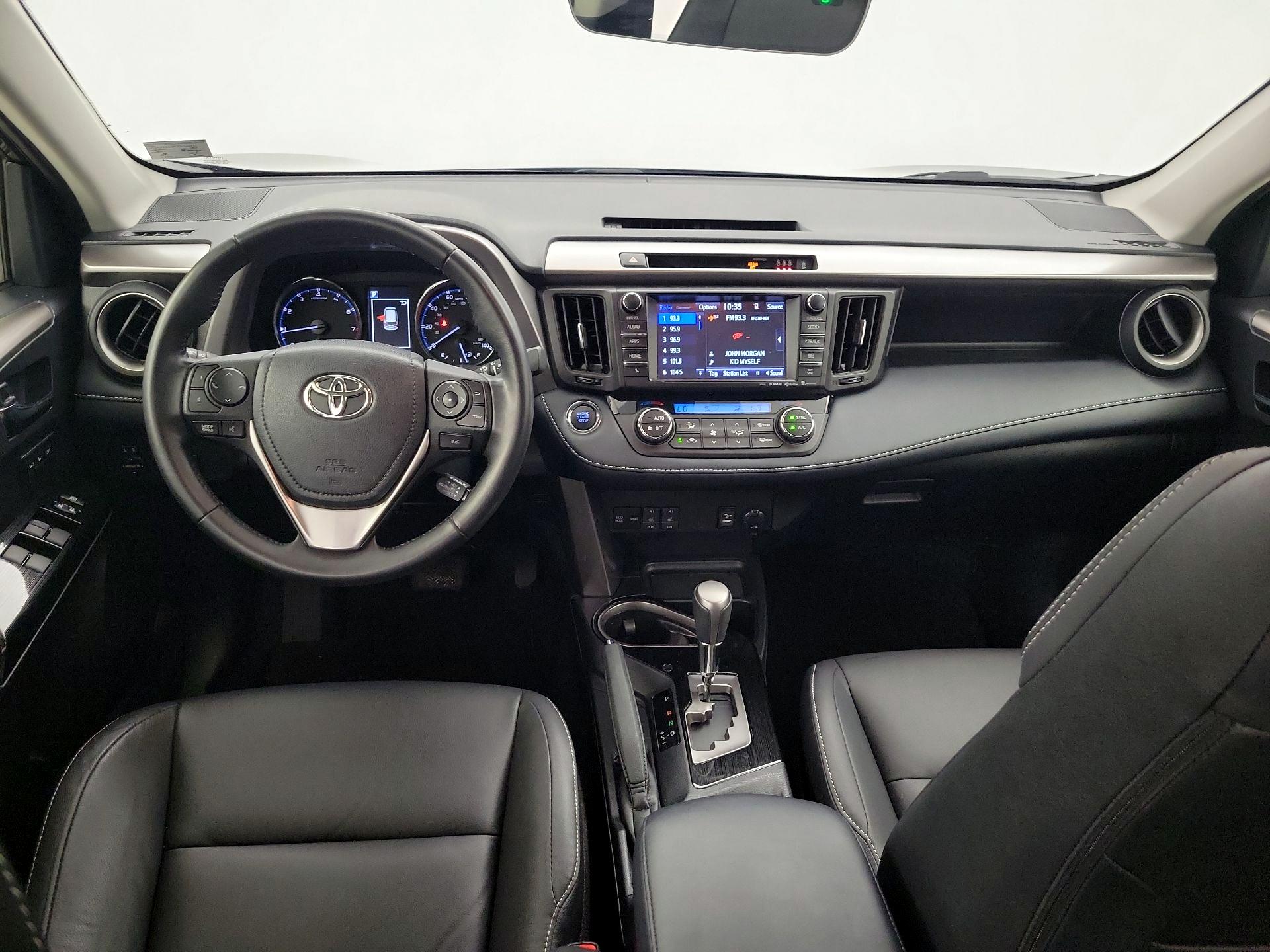 Thumbnail: 2018 Toyota RAV4 - 9