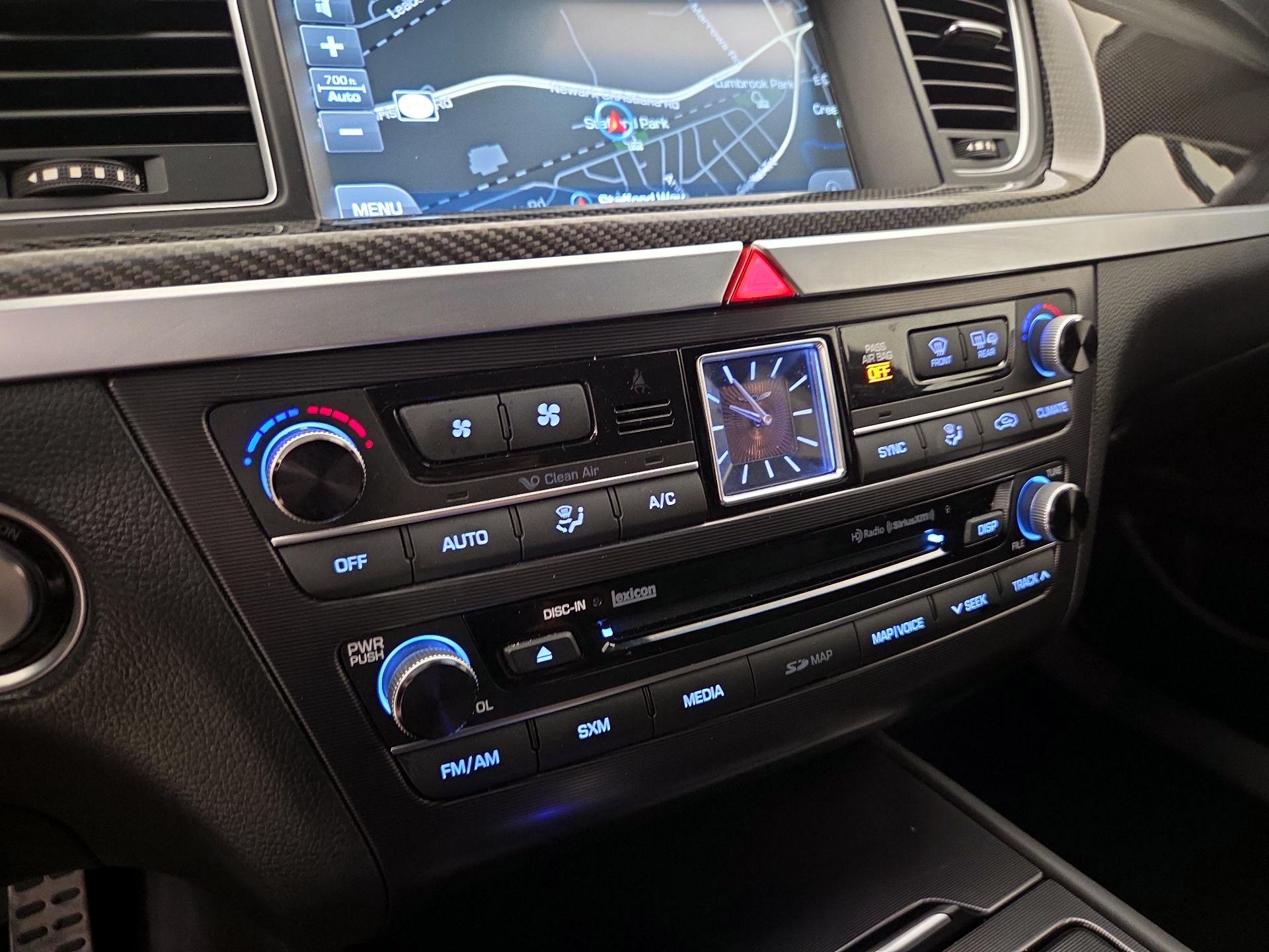 Thumbnail: 2018 Genesis G80 - 16
