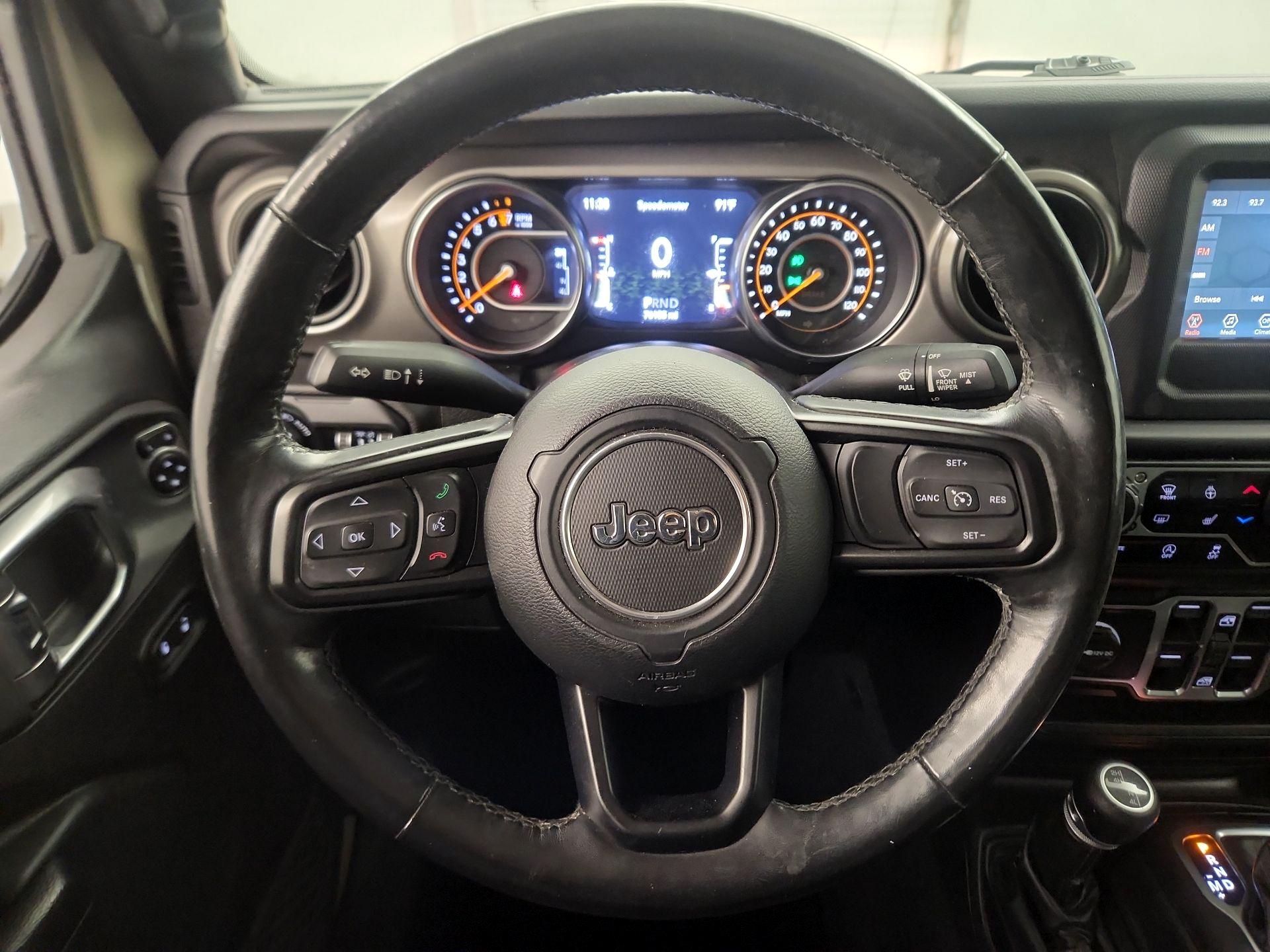 Thumbnail: 2020 Jeep Gladiator - 10