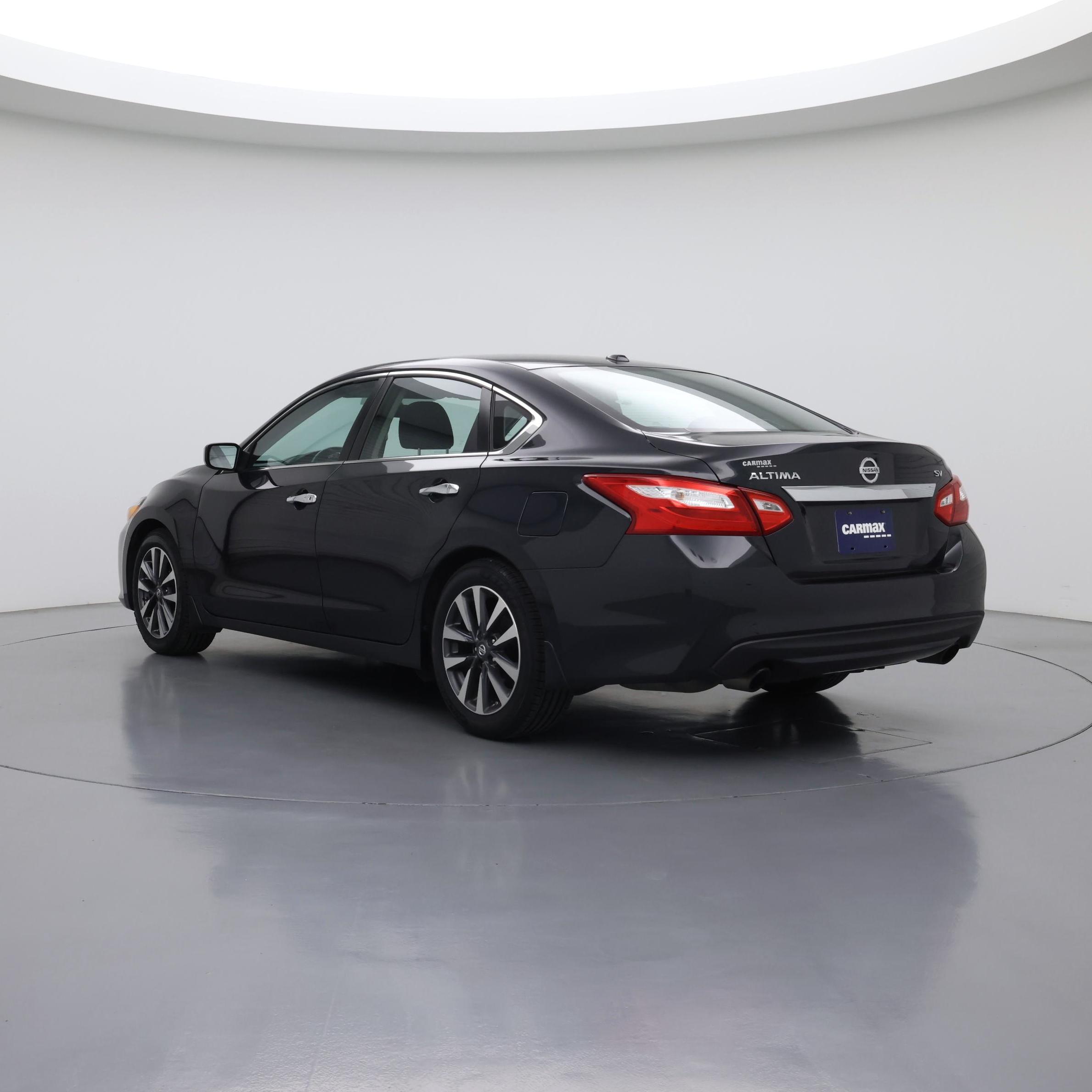 Thumbnail: 2017 Nissan Altima - 2