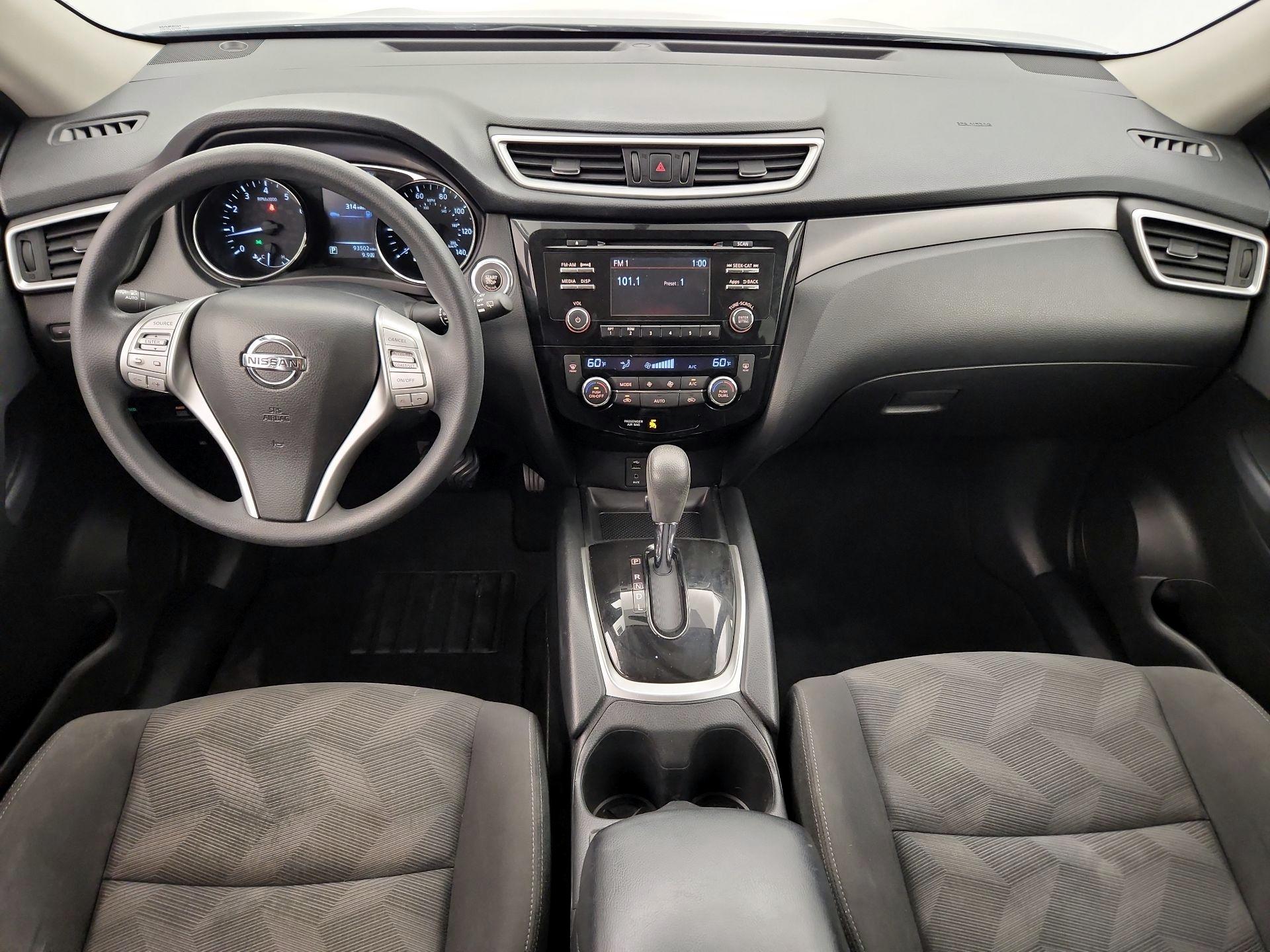 Thumbnail: 2016 Nissan Rogue - 9