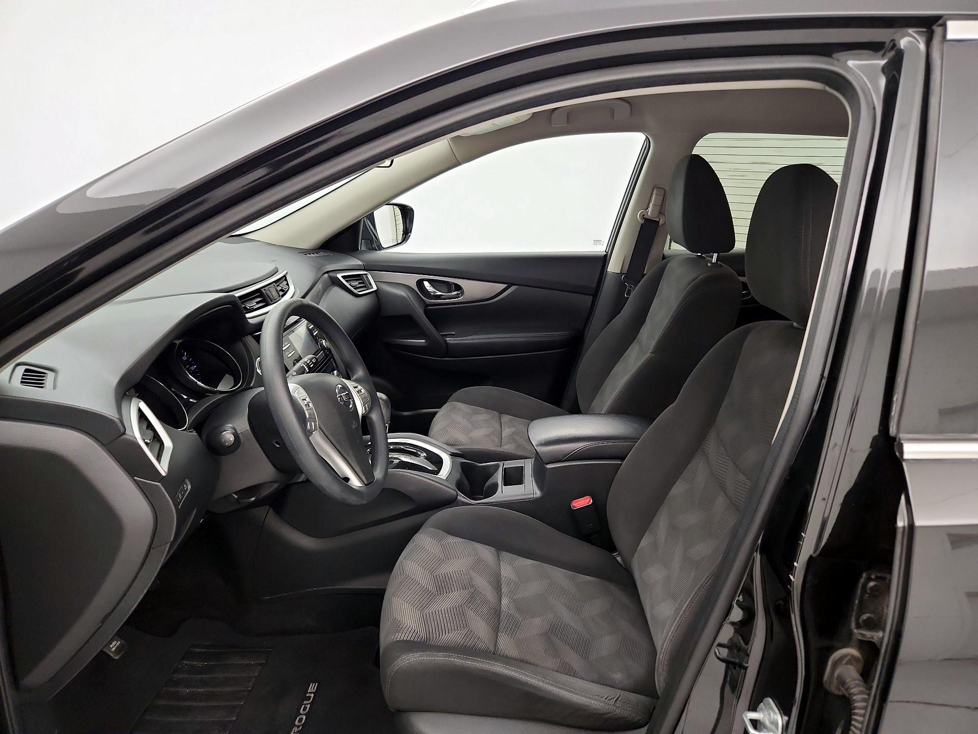 Thumbnail: 2016 Nissan Rogue - 11