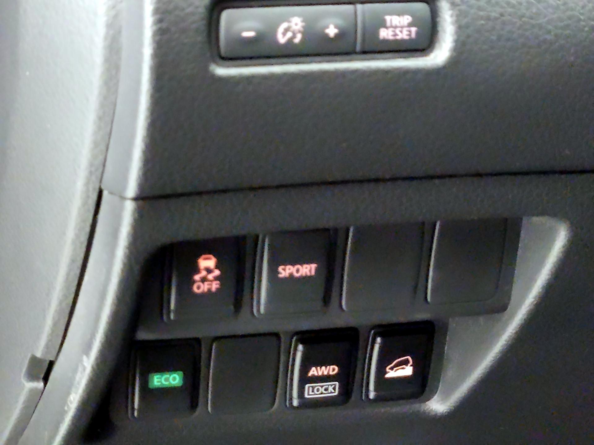 Thumbnail: 2016 Nissan Rogue - 13