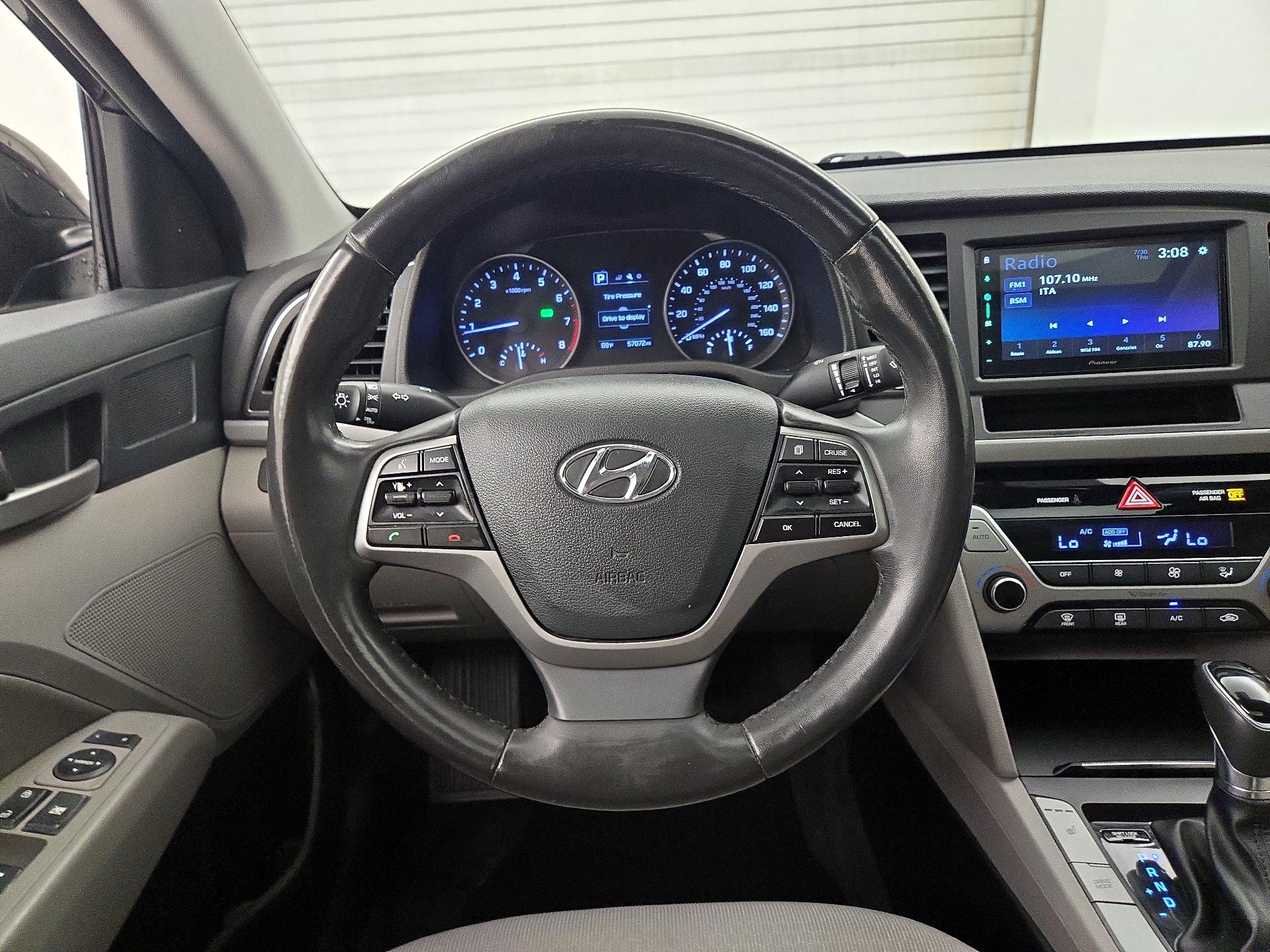 Thumbnail: 2018 Hyundai Elantra - 10