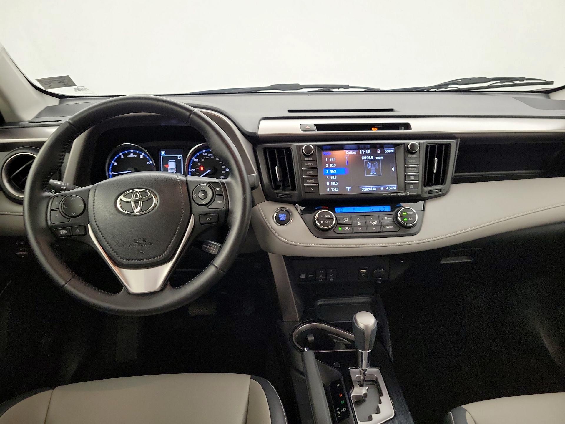 Thumbnail: 2016 Toyota RAV4 - 9
