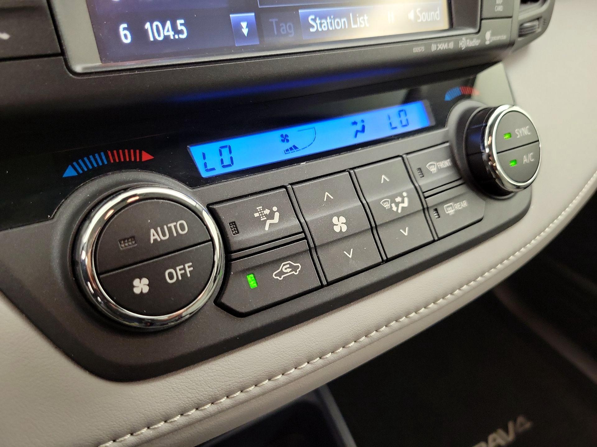Thumbnail: 2016 Toyota RAV4 - 16
