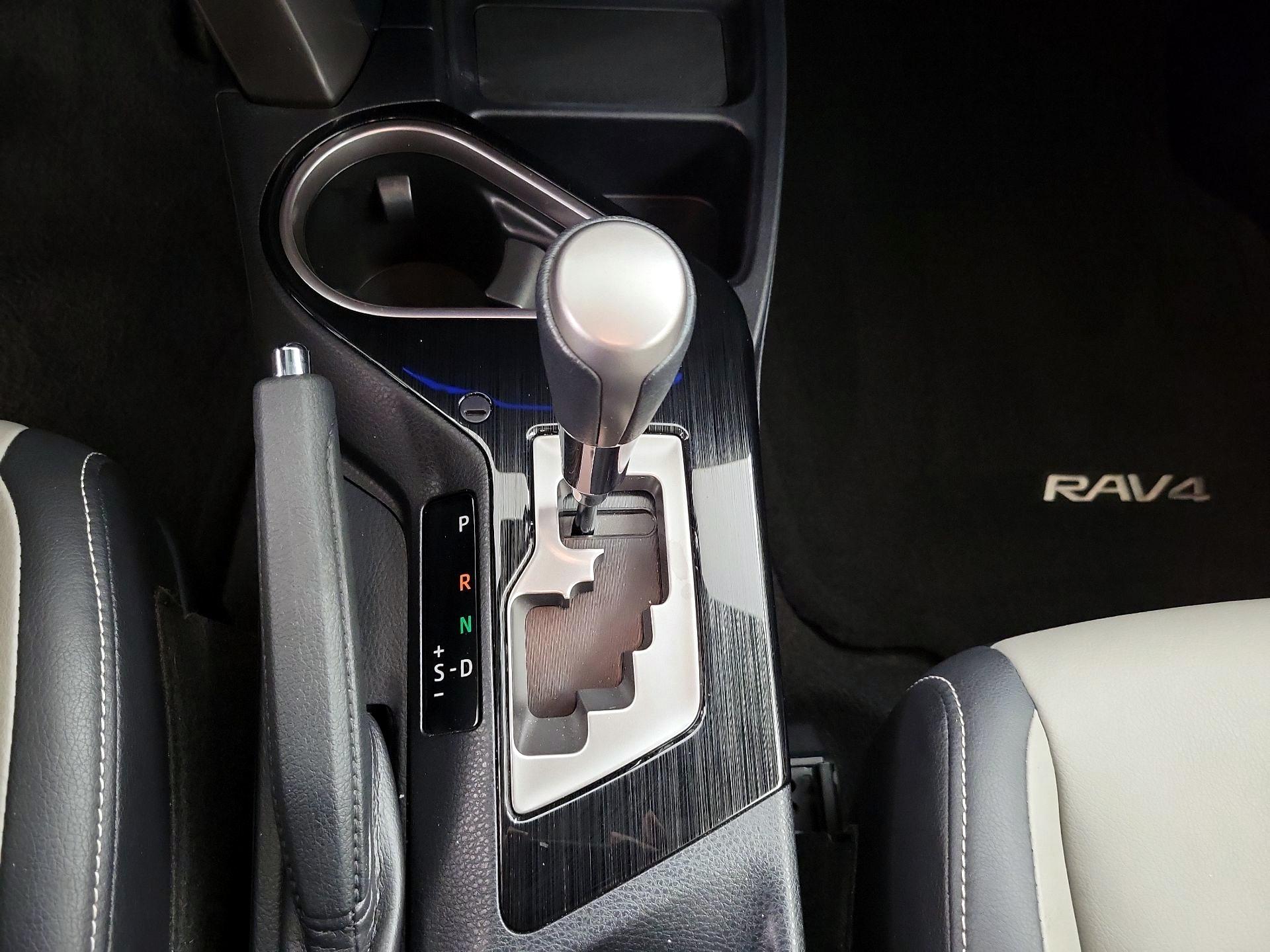 Thumbnail: 2016 Toyota RAV4 - 17