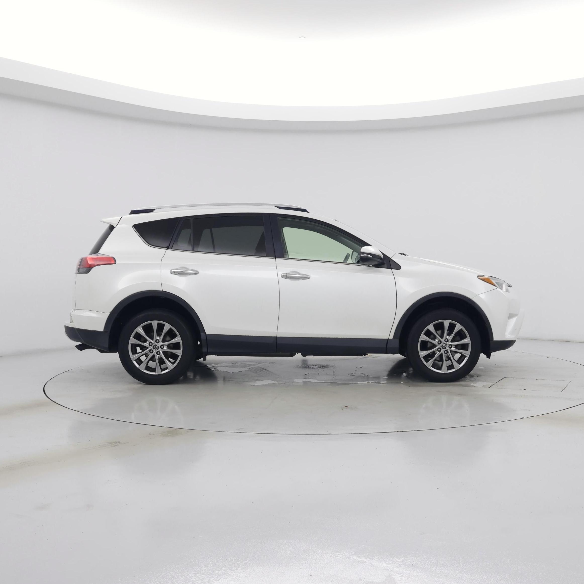 Thumbnail: 2016 Toyota RAV4 - 7