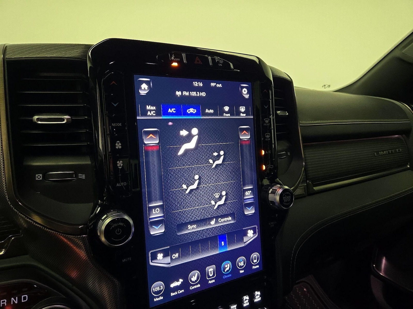 2019 RAM Ram 1500 Pickup Limited - Photo 18