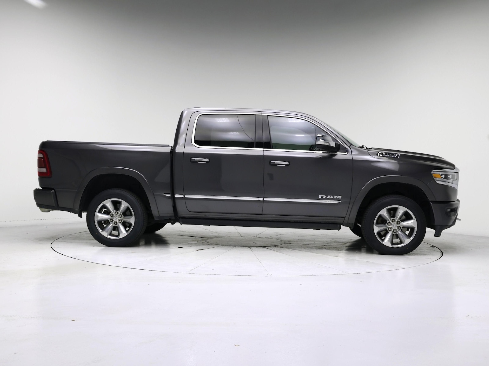 2019 RAM Ram 1500 Pickup Limited - Photo 8