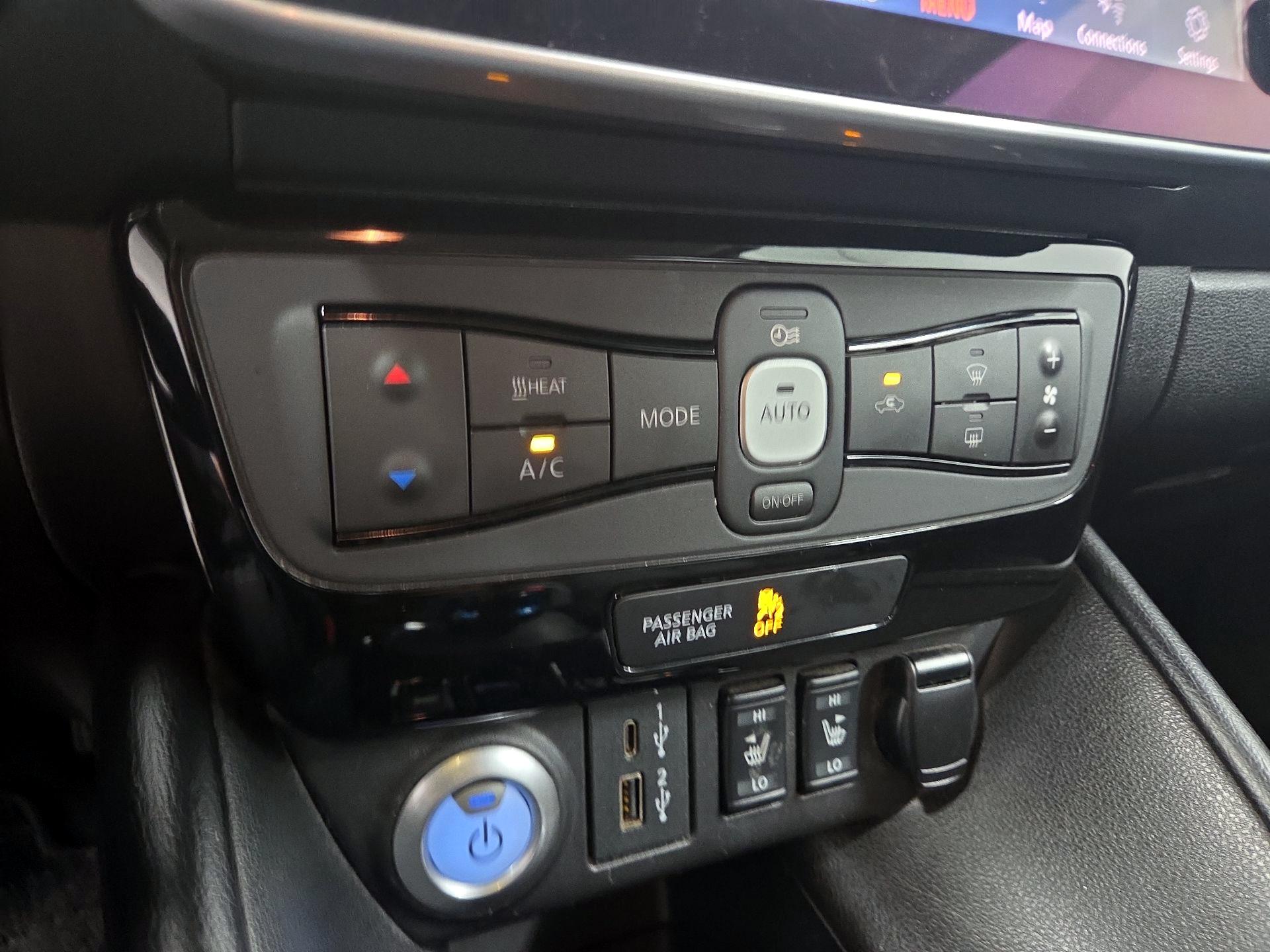 Thumbnail: 2020 Nissan Leaf - 14