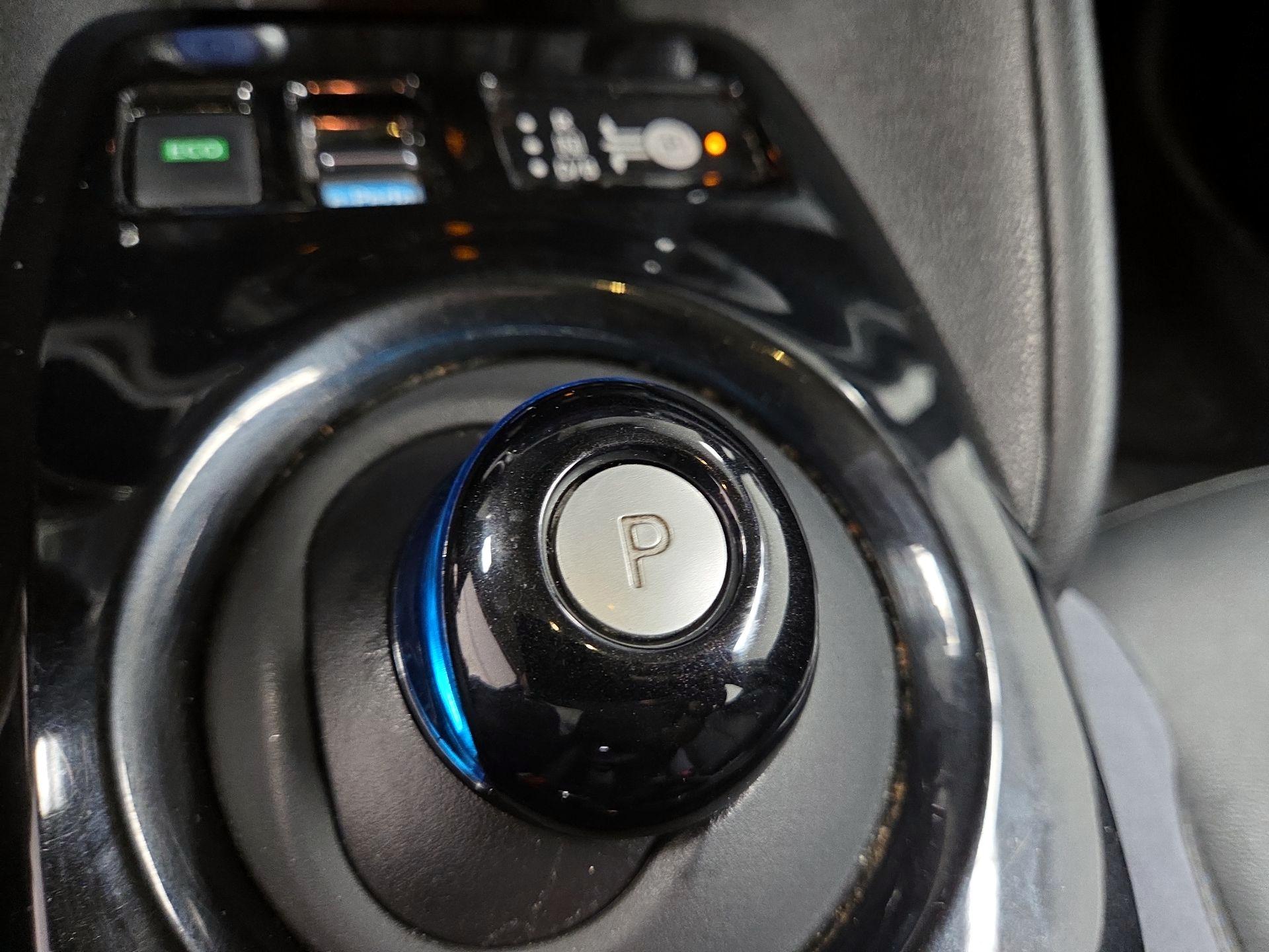 Thumbnail: 2020 Nissan Leaf - 15