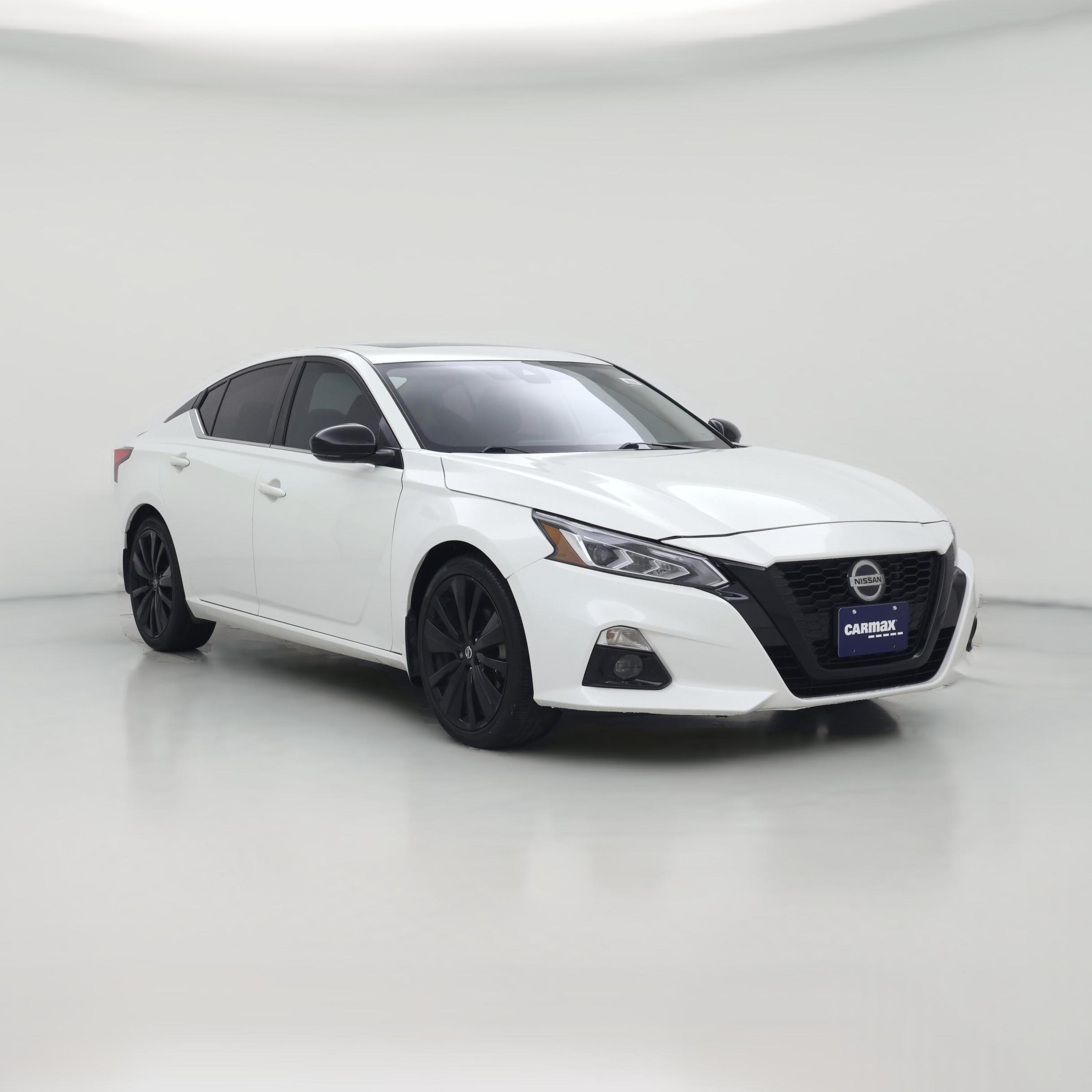 Thumbnail: 2022 Nissan Altima - 1
