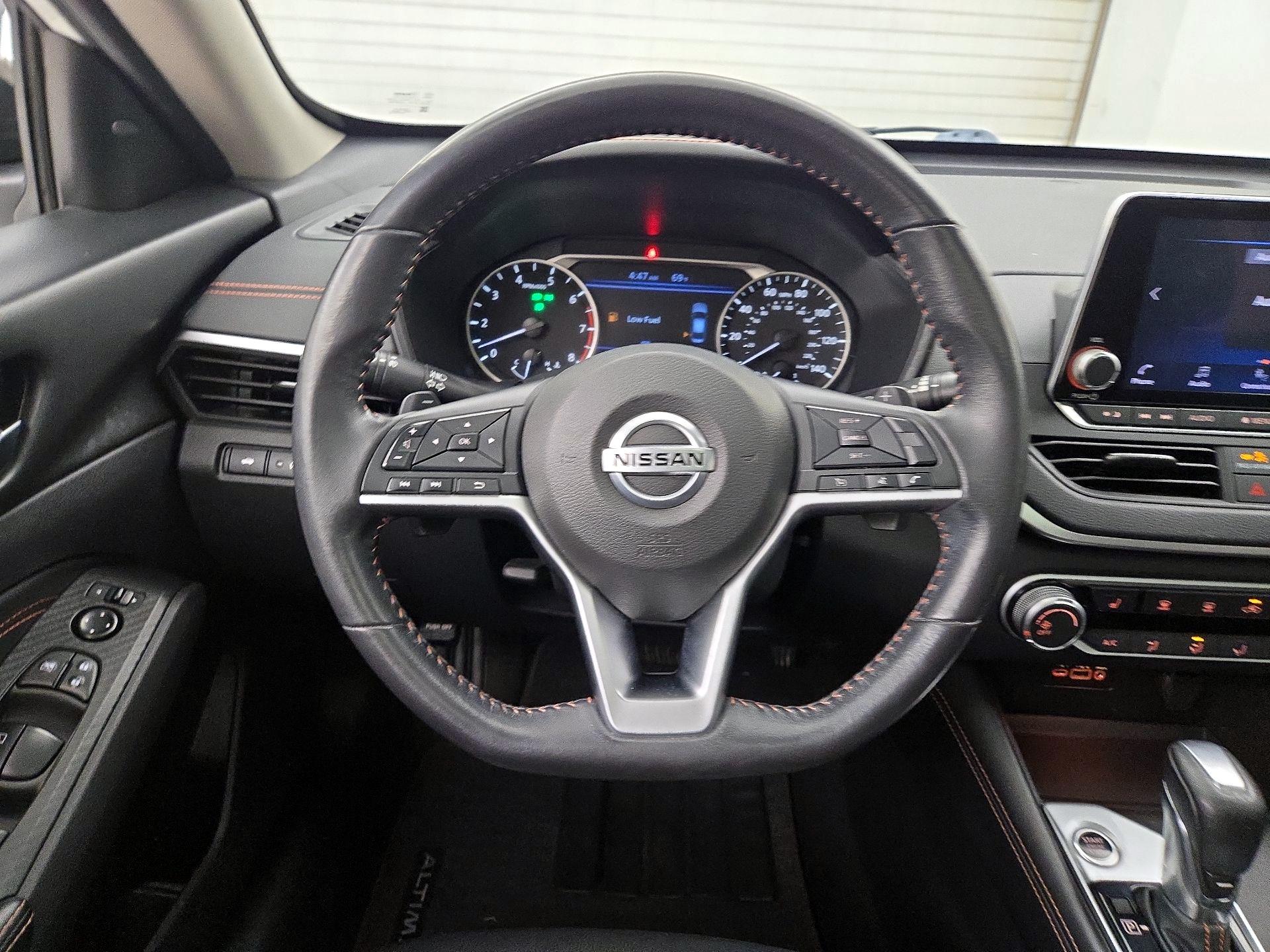 Thumbnail: 2022 Nissan Altima - 10