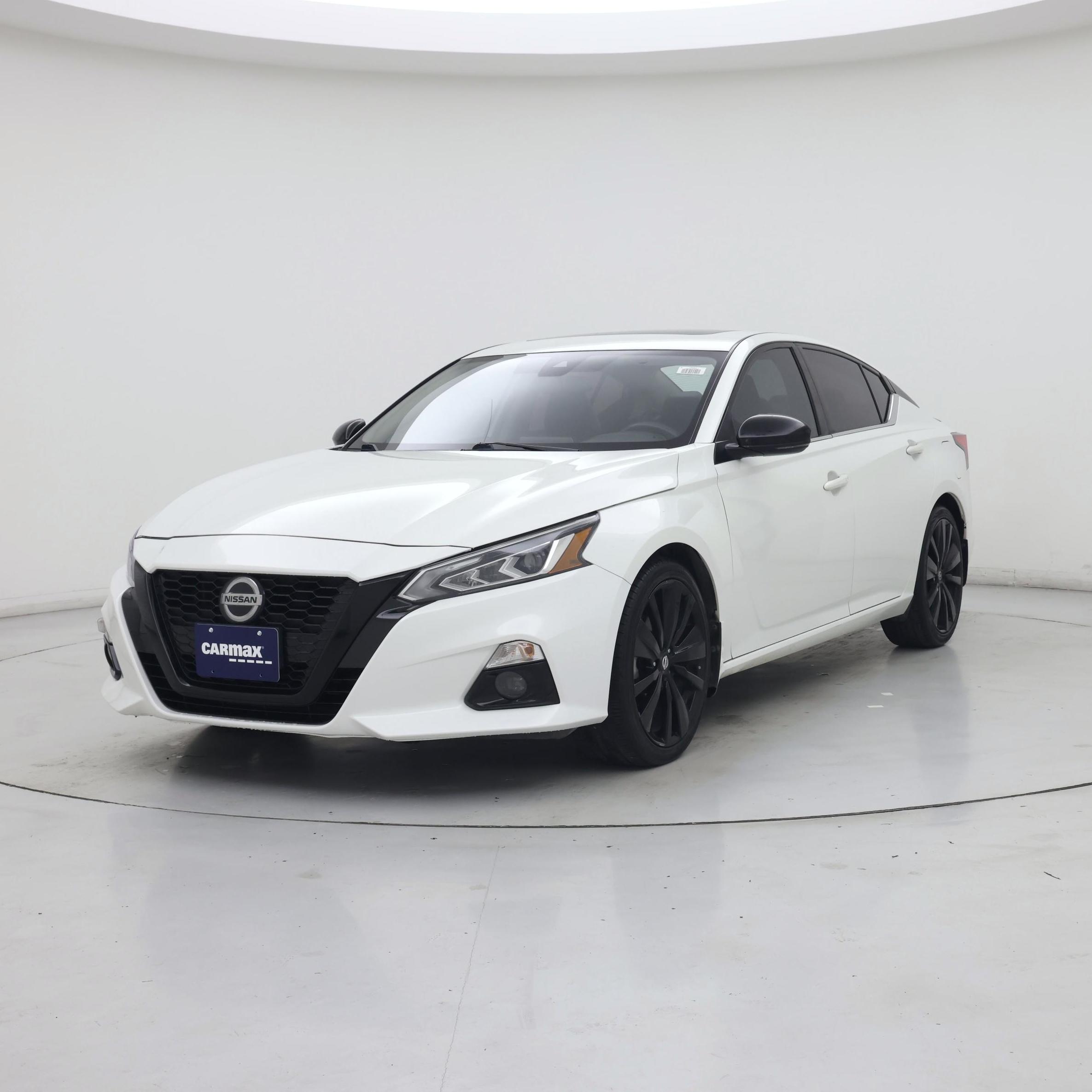 Thumbnail: 2022 Nissan Altima - 4