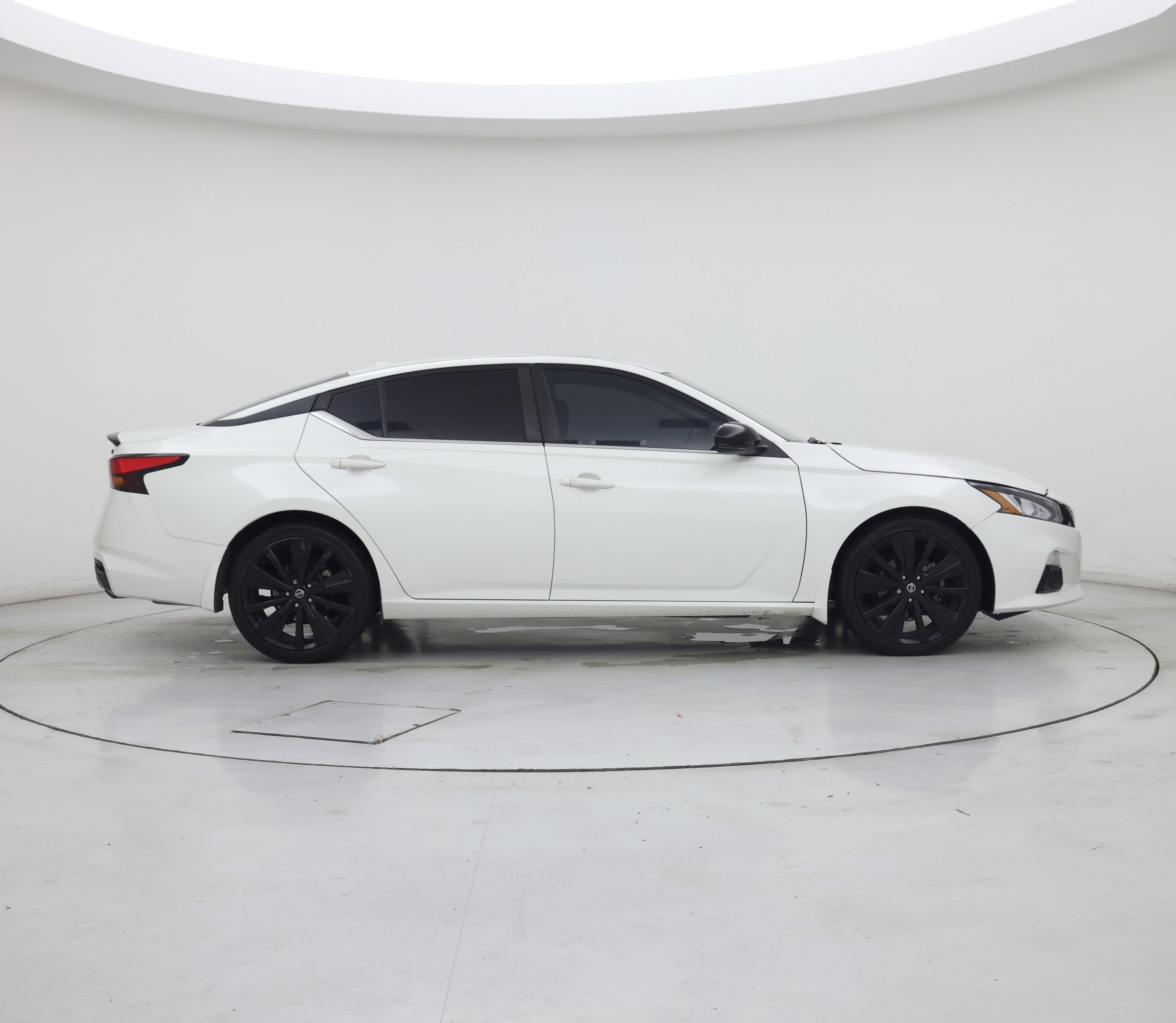 Thumbnail: 2022 Nissan Altima - 7