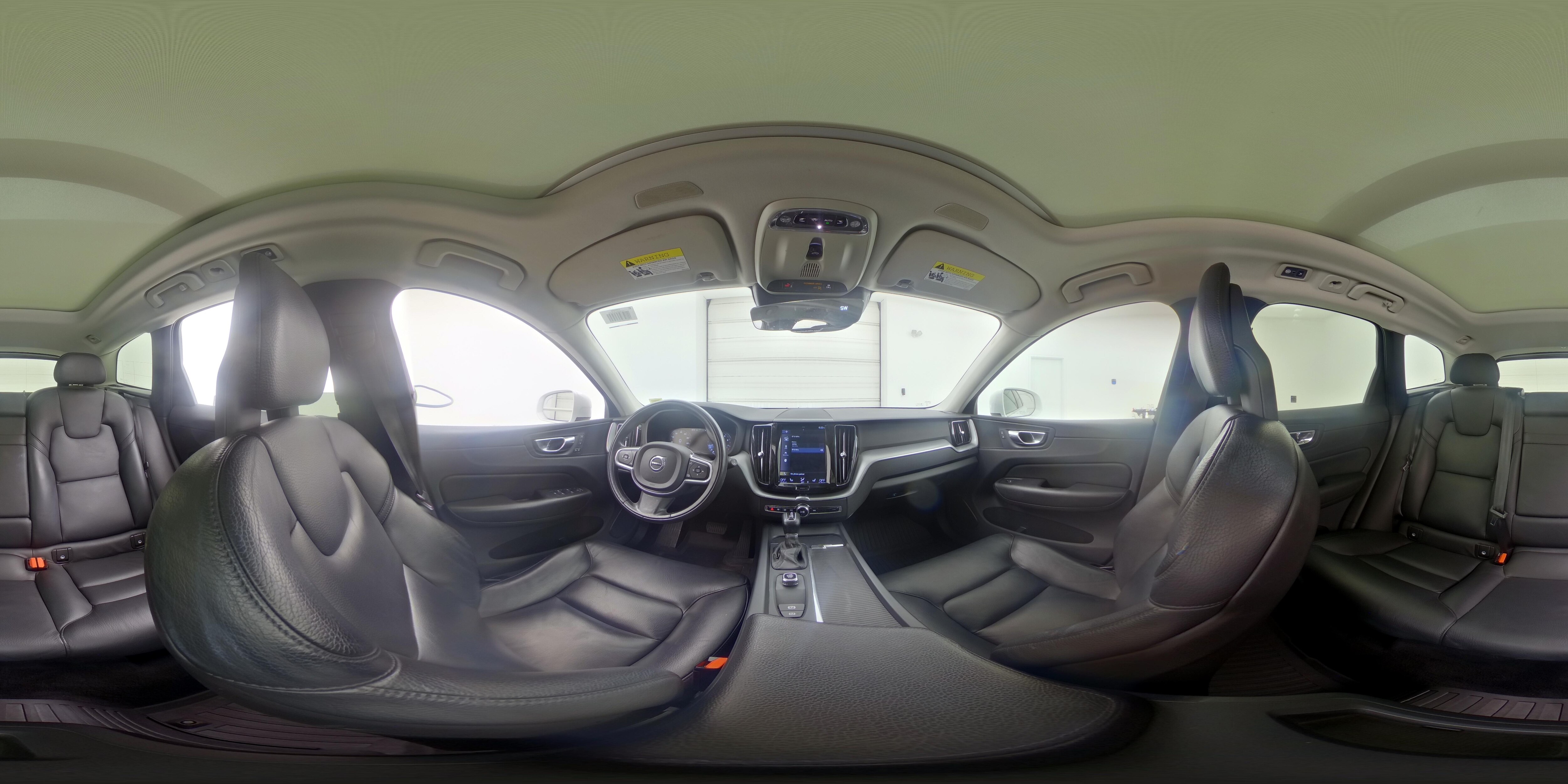 2018 Volvo XC60 Momentum - Photo 24