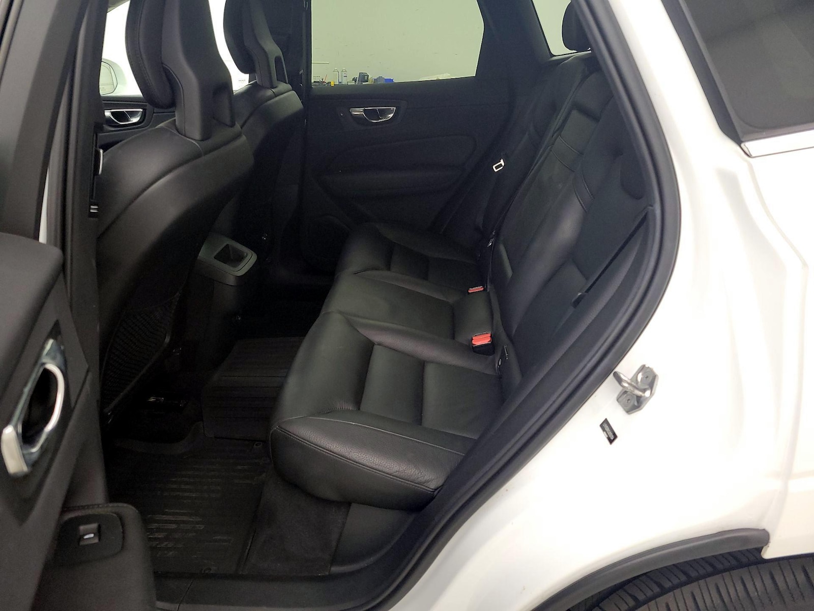 2018 Volvo XC60 Momentum - Photo 20