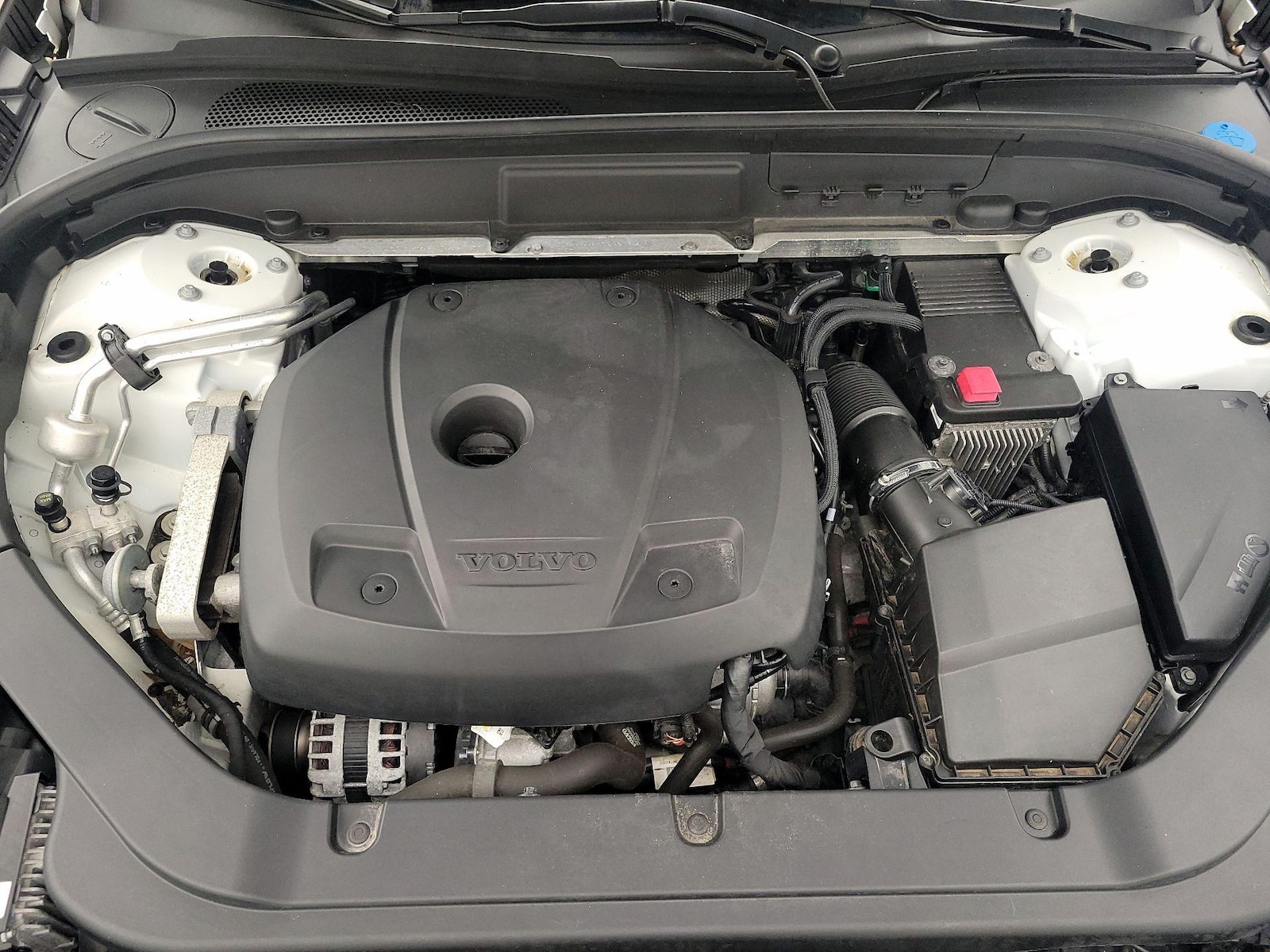 2018 Volvo XC60 Momentum - Photo 22